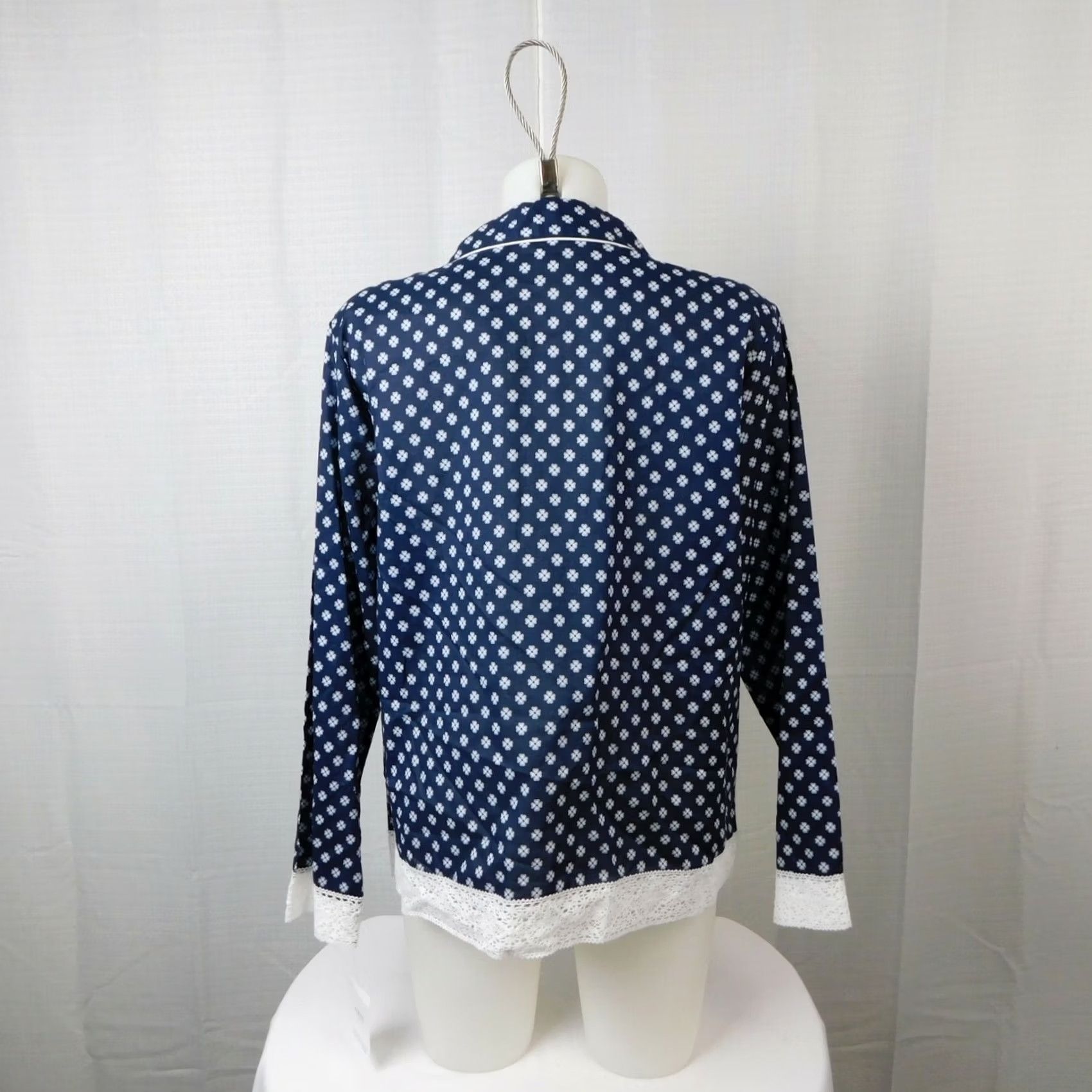 Charter Club Charter Club Plus Size Notch Collar Lace Trim Cotton Pajama Top 2X Navy Blue Floral Long Sleeve Button Knit 100% Cotton Womens Pajama Top Size XXL / US 16-18 / IT 52-54 - 3 Thumbnail