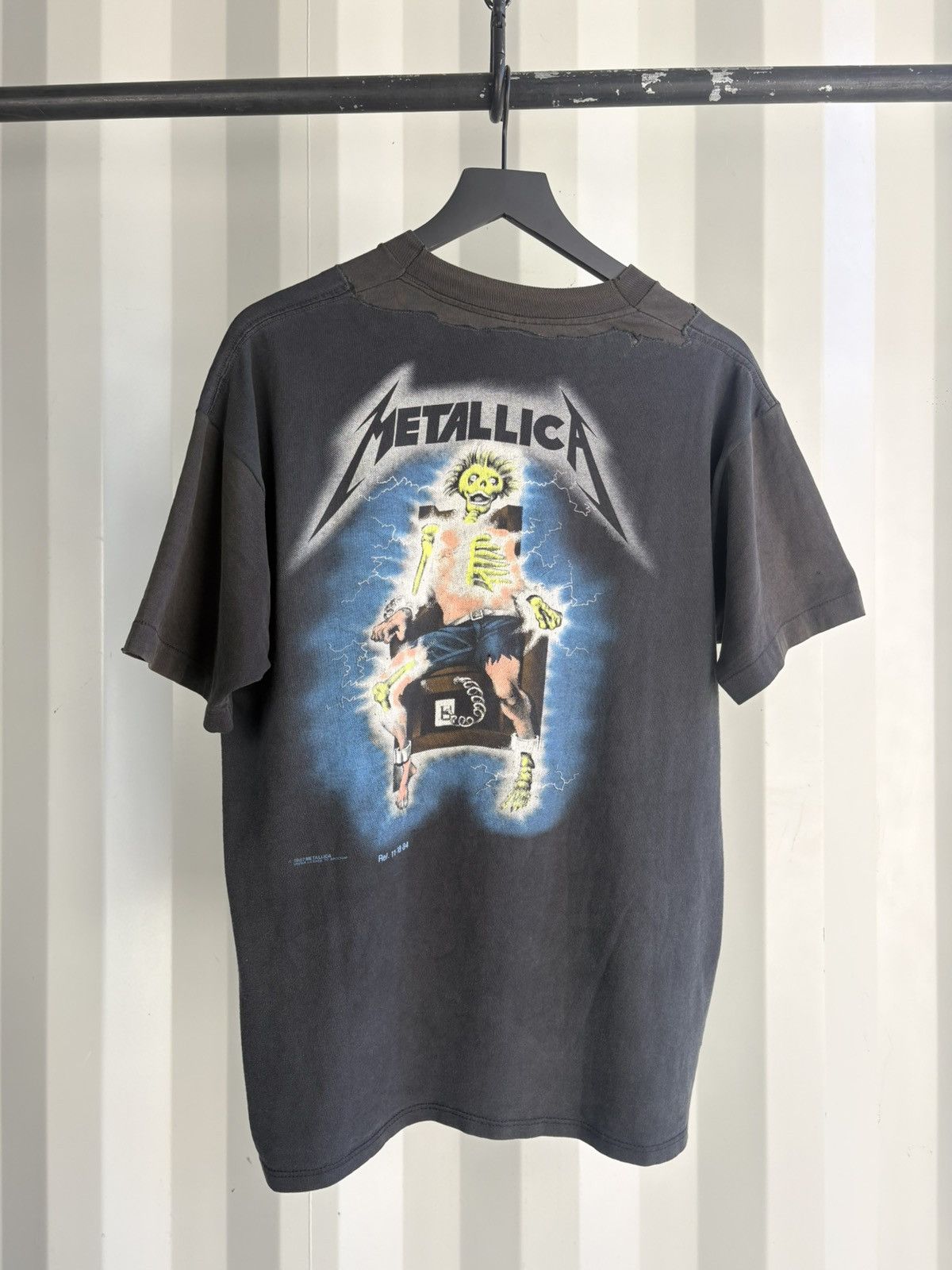 Band Tees Thrashed Metallica Repaired Distressed Faded Shirt GRUNGE Size US XL / EU 56 / 4 - 4 Thumbnail