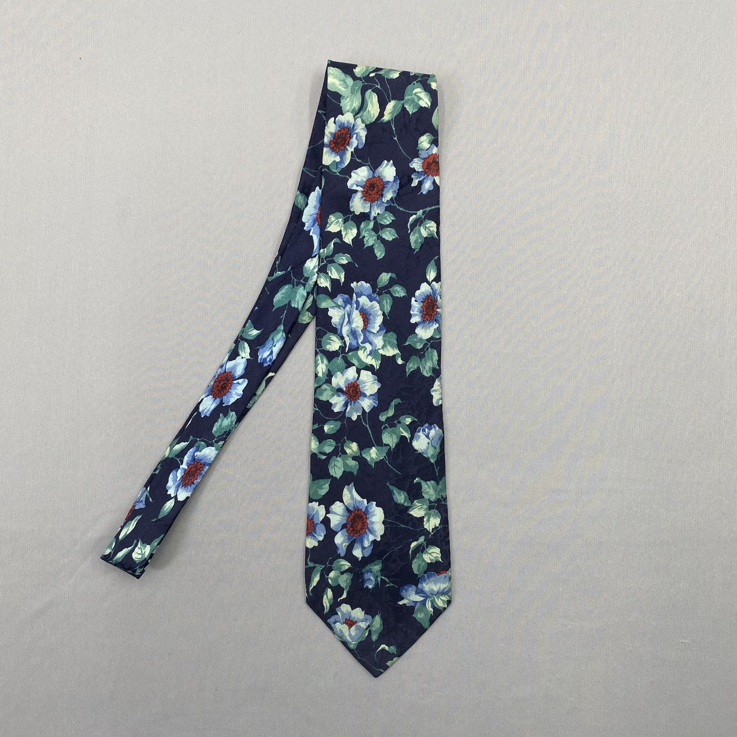 Japanese Brand Vintage Yves Saint Laurent SILK Necktie Cravate Pure Silk Size ONE SIZE - 4 Thumbnail