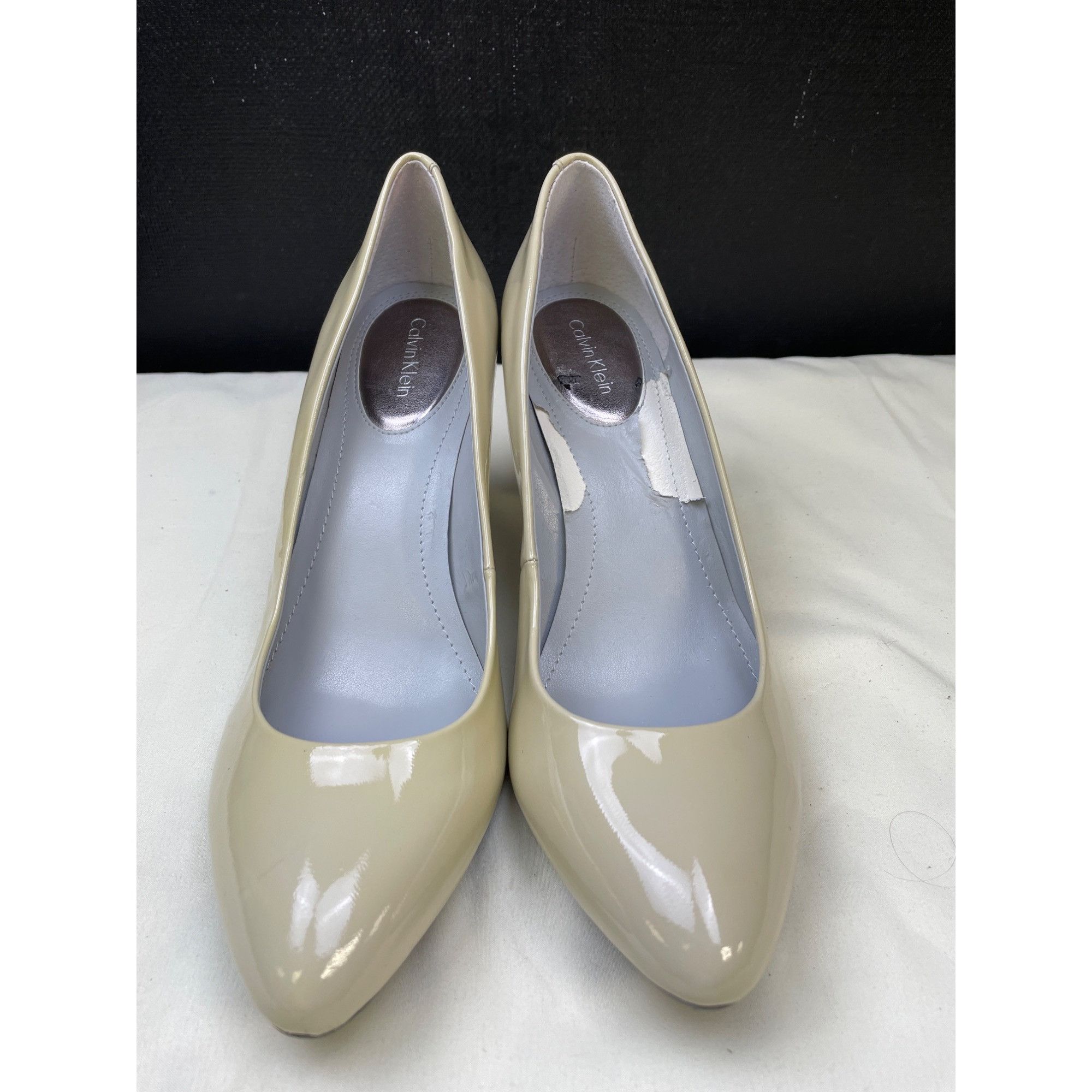 Calvin Klein Calvin Klein Women's Tan Patent Pumps/ Shoes Heel 3.25" Size Size US 9.5 / IT 39.5 - 2 Thumbnail