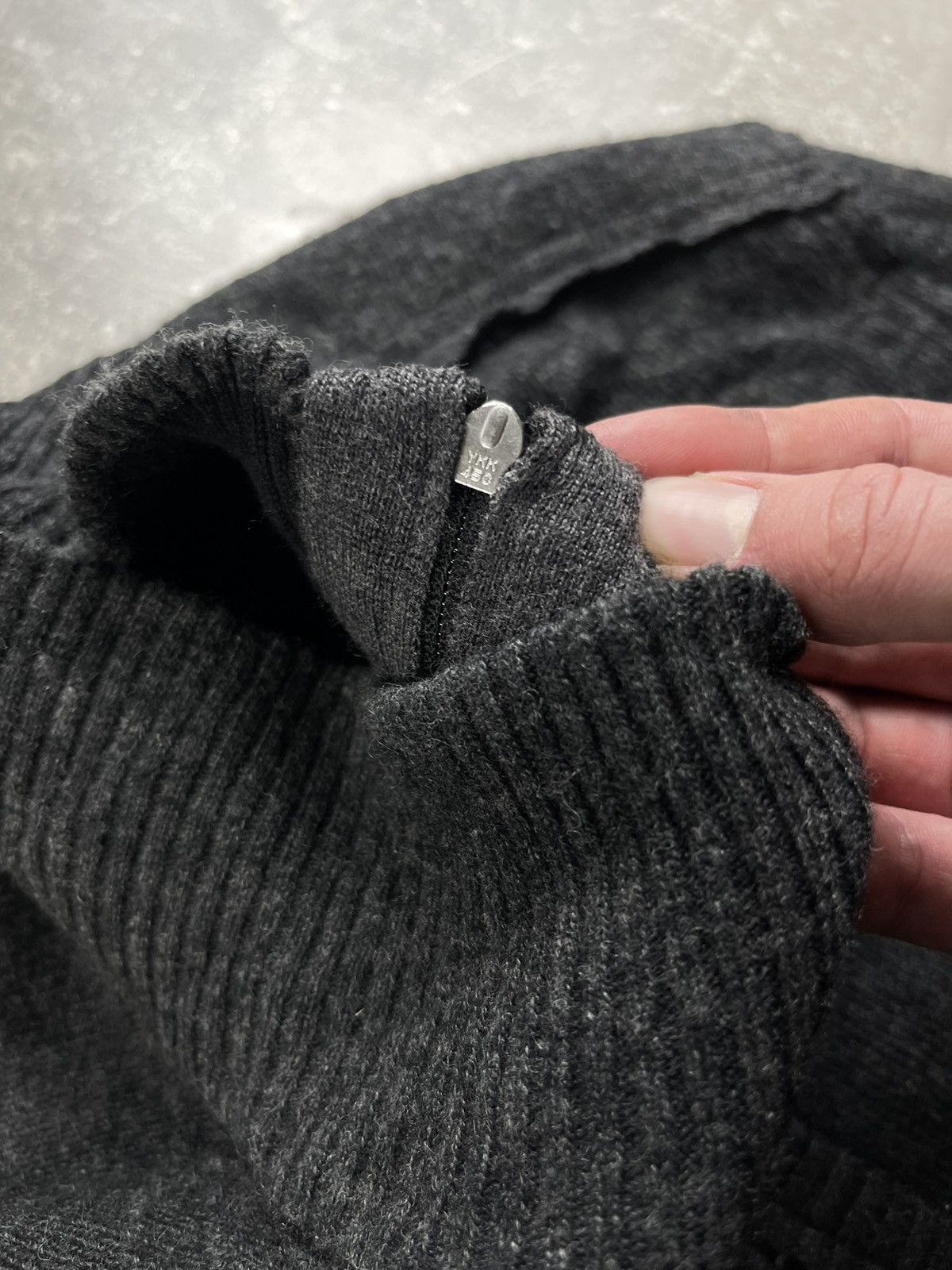 Burberry × Vintage Burrbery Black Label Wool Zip Cardigan Avant Garde Sweater Size US L / EU 52-54 / 3 - 12 Thumbnail