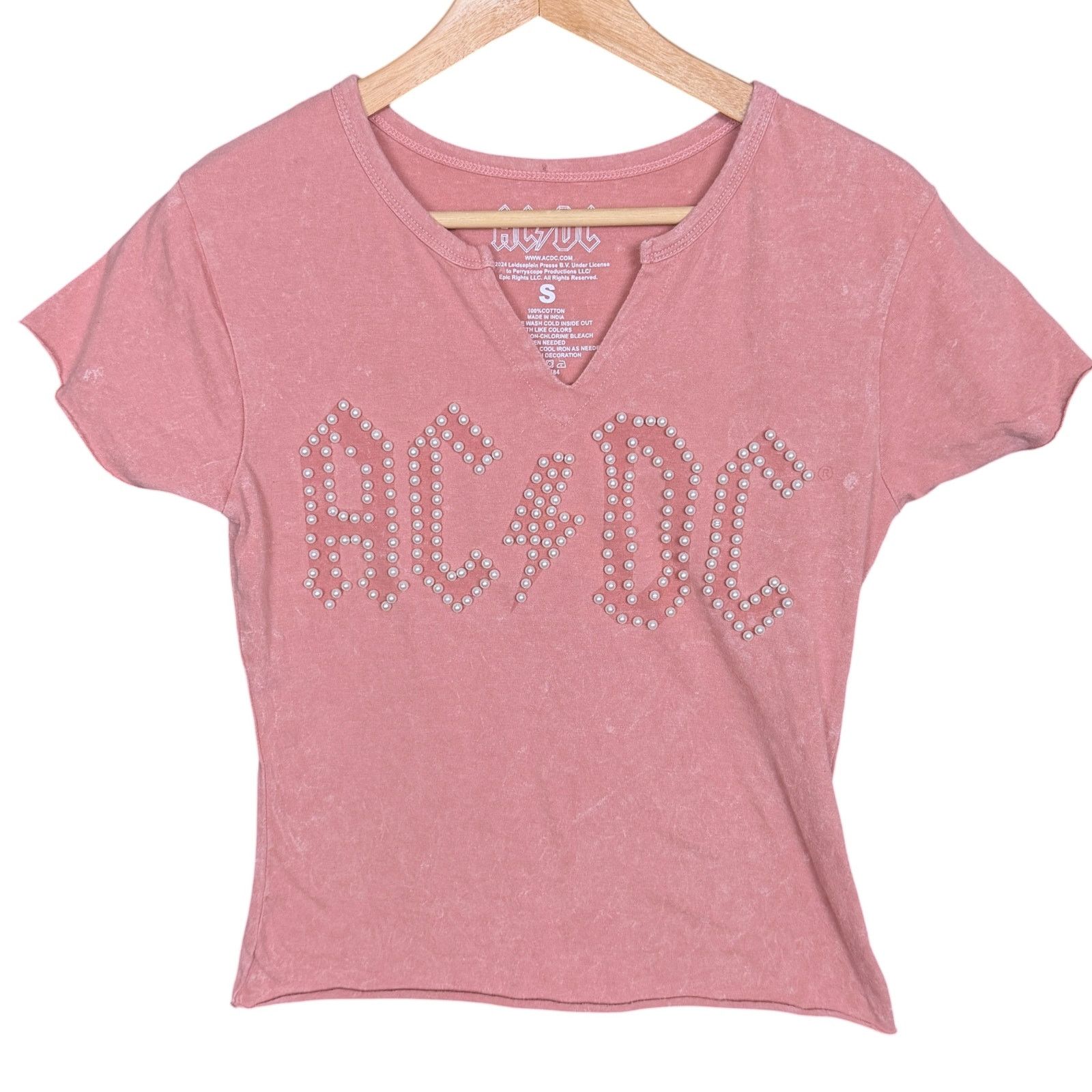 AC/DC AC/DC Pearl Embroidered Women's S Pink V-Neck Logo T-Shirt Size S / US 4 / IT 40 - 6 Thumbnail