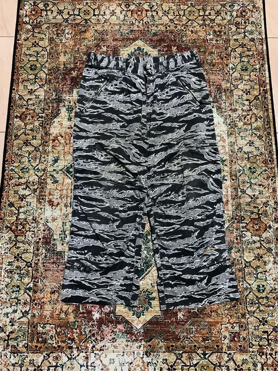 Wtaps WTAPS TIGER CAMO CARGO POCKET PANTS Size US 33 - 4 Thumbnail