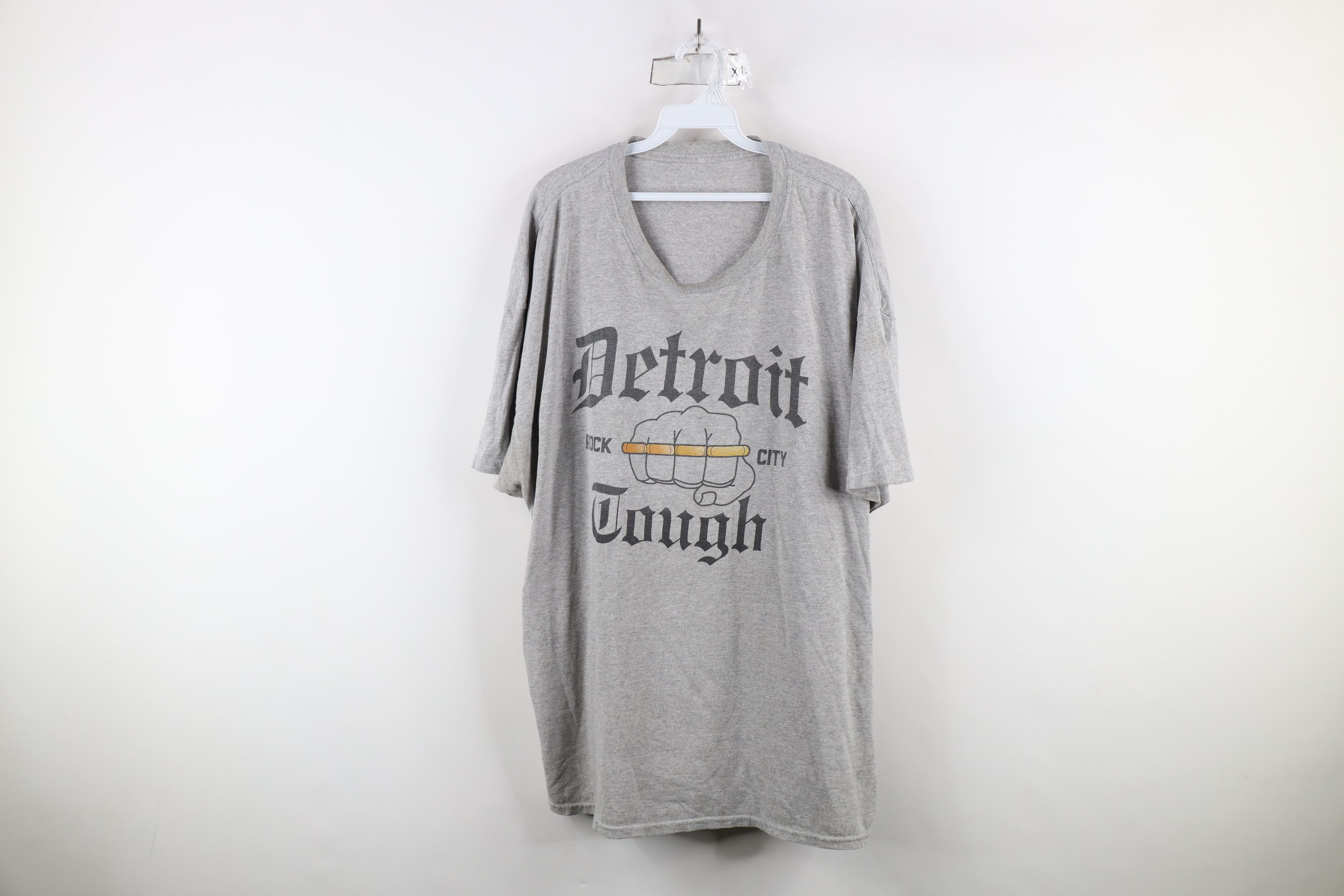 Vintage Vintage Y2K Streetwear Detroit Tough Rock City T-Shirt Gray Size US XXL / EU 58 / 5 - 1 Thumbnail