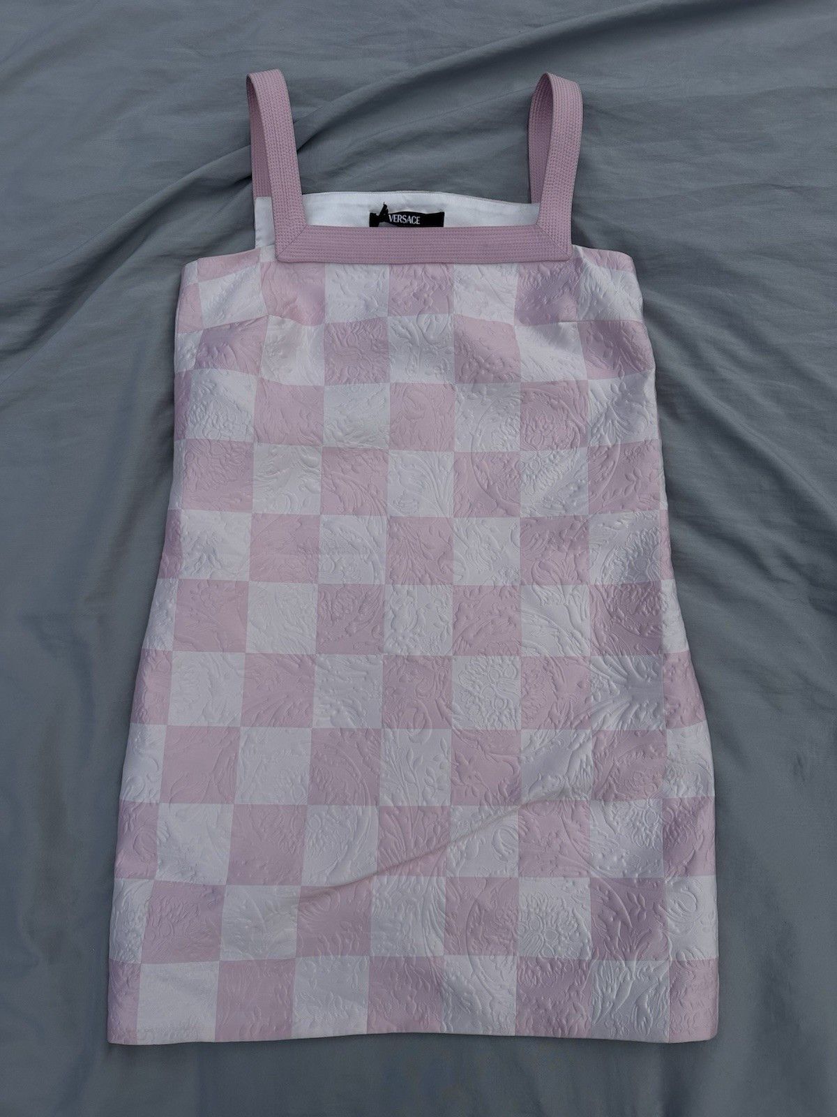 Versace Versace White And Pink Checkered Cress With Embossed Vines Size S / US 4 / IT 40 - 1 Thumbnail