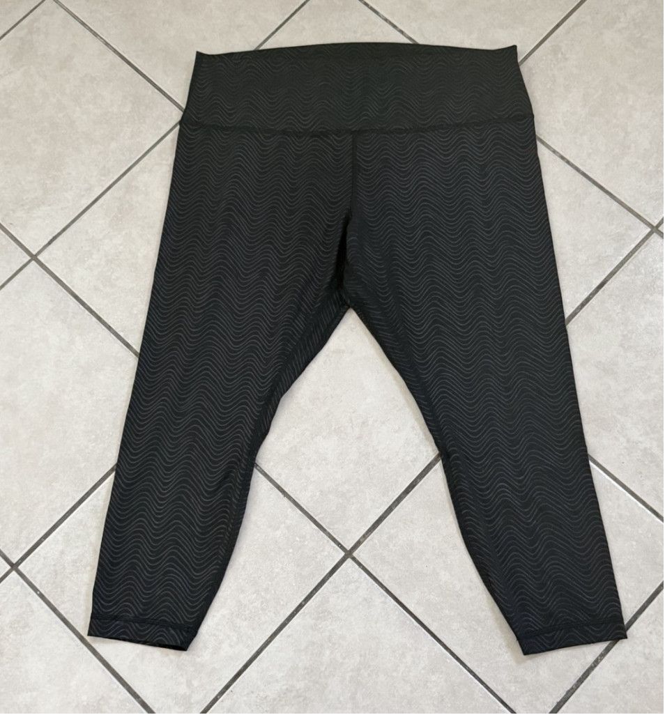Lululemon LULULEMON ALIGN HR LEGGING 25” AQUEOUS EMBOSO BLACK SIZE 20 Size 42" / US 20 - 7 Thumbnail