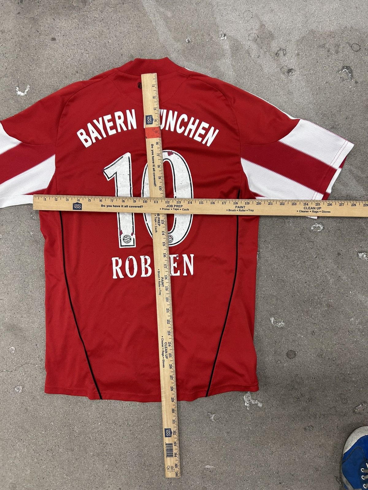 Adidas Bayern München 2010-11 Arjen Robben adidas munich home shirt Size US M / EU 48-50 / 2 - 8 Thumbnail