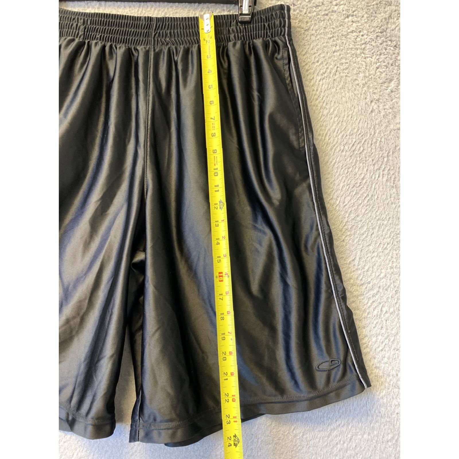 Champion VINTAGE Champion Athletic Shorts Men XL Black Pockets Drawstring 34-36 Sports Authentic Athleticwear Mens Size US 36 / EU 52 - 5 Thumbnail