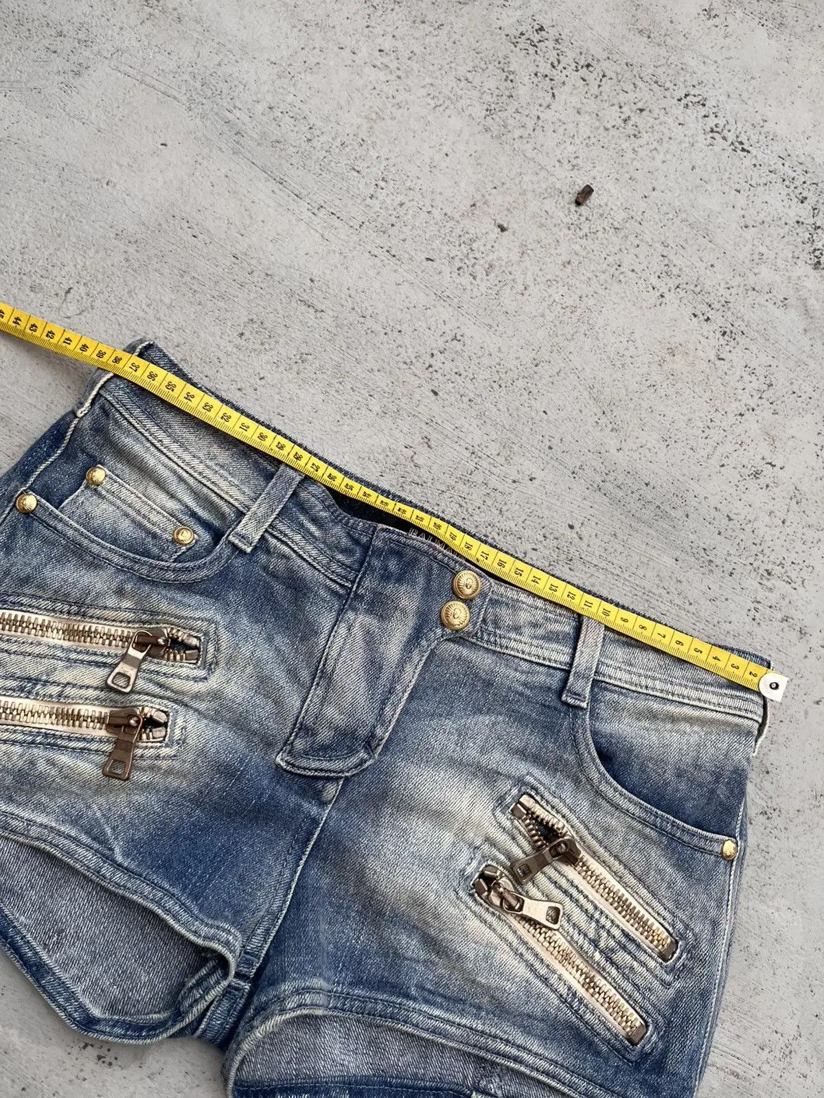 Japanese Brand Balmain Paris Zipper Biker Denim Shorts Acid Wash Blue Size 36" / US 14 / IT 50 - 11 Thumbnail