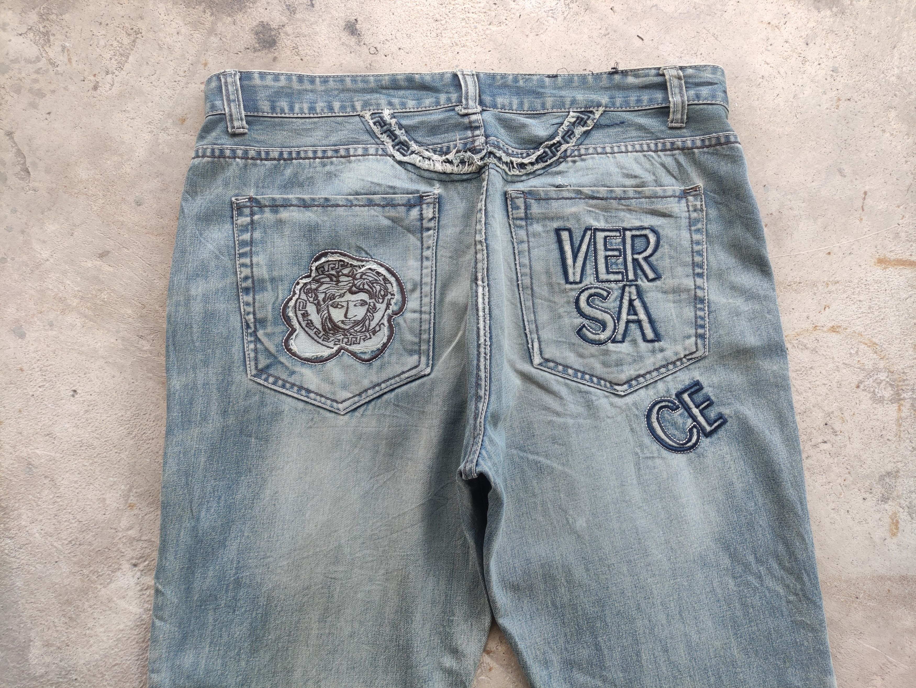 Versace Vintage Versace Button Jean Distressed Faded Denim Size US 40 / EU 56 - 10 Thumbnail