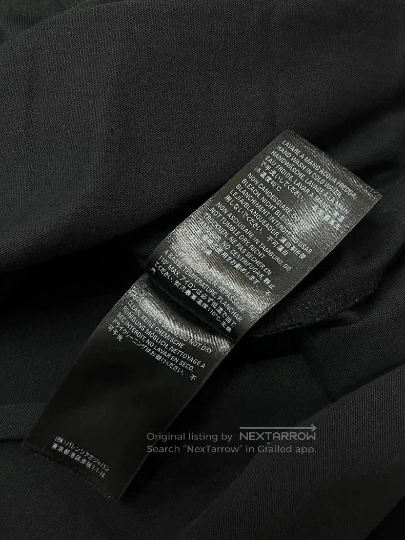 Balenciaga Balenciaga Small Embroidered Logo T. Size US S / EU 44-46 / 1 - 6 Thumbnail