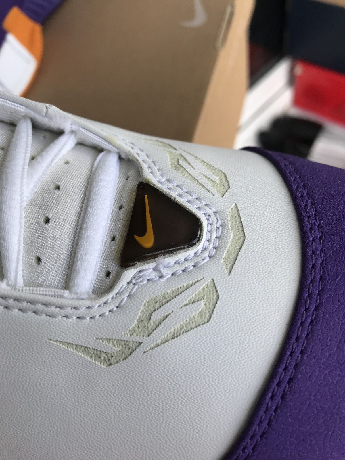 NBA Air Zoom Huarache 2K5 Lakers Kobe Bryant Lebron Jordan KD Size US 9 / EU 42 - 11 Thumbnail