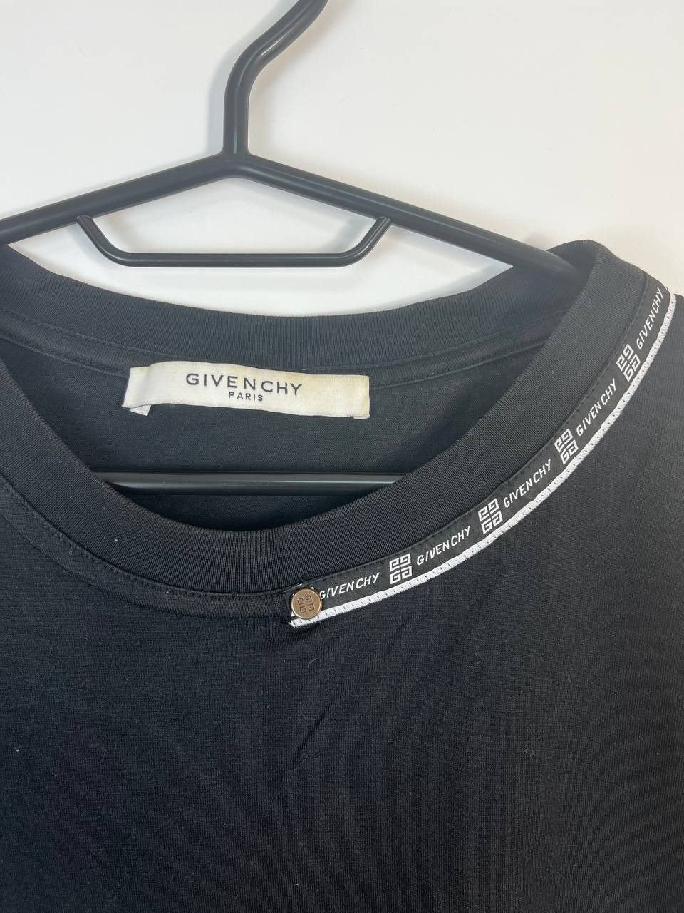 Givenchy Givenchy Paris Black Logo Tape T-Shirt Luxury Size L Size US L / EU 52-54 / 3 - 3 Thumbnail