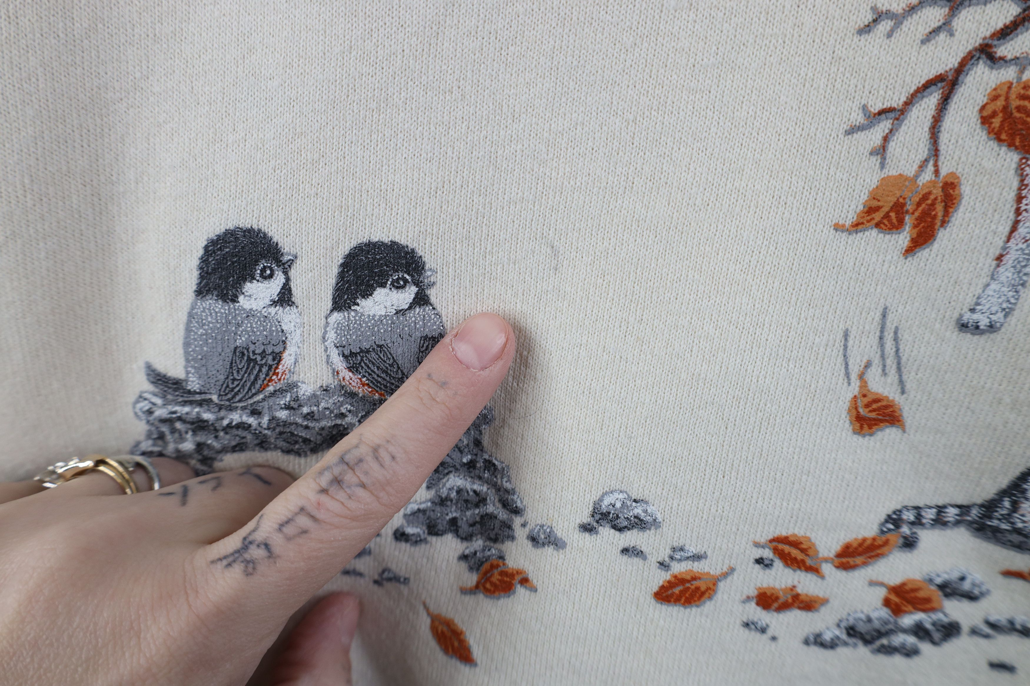 Vintage Vintage 90s Streetwear Cat Lady Cat Kitten Bird Sweatshirt Size XL / US 12-14 / IT 48-50 - 8 Thumbnail