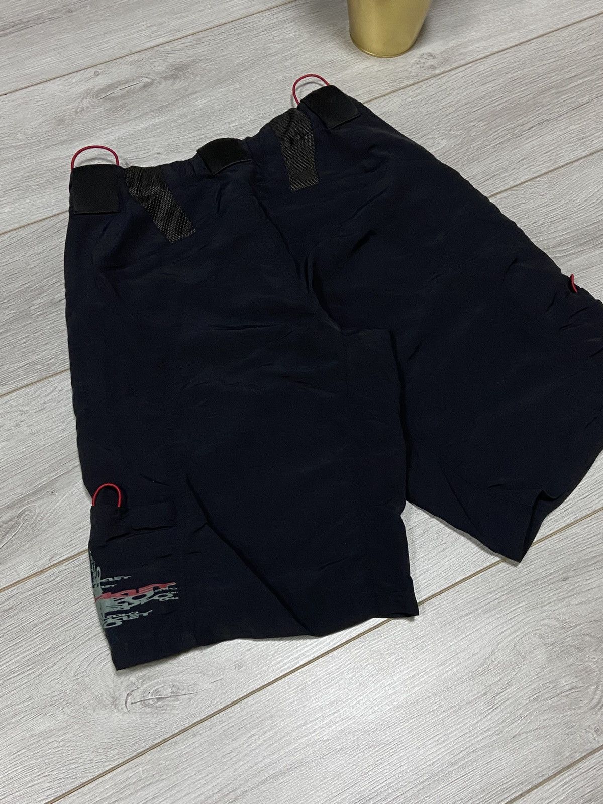 Vintage Oakley avant-garde Y2K vintage shorts Size US 32 / EU 48 - 9 Thumbnail