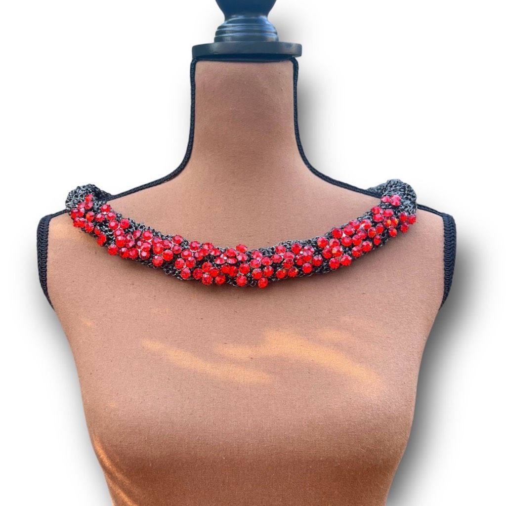 Vintage Vintage Braided Chainmail Necklace, Ruby Rhinestones, Heavy Size ONE SIZE - 1 Thumbnail