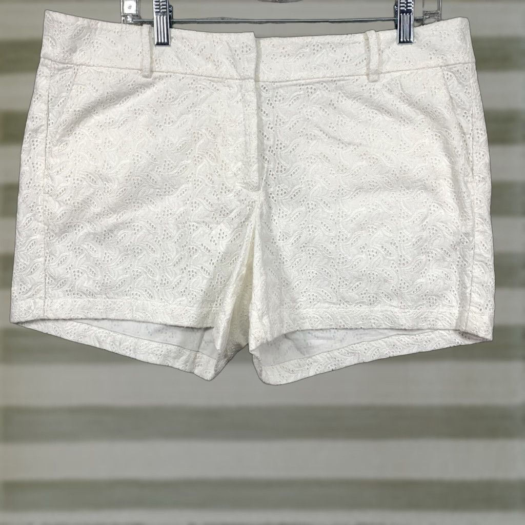 Ann Taylor Ann Taylor Womens Boyfriend Shorts Size 12 White 4 1/2" Inseam NEW Size 34" / US 12 / IT 48 - 1 Thumbnail