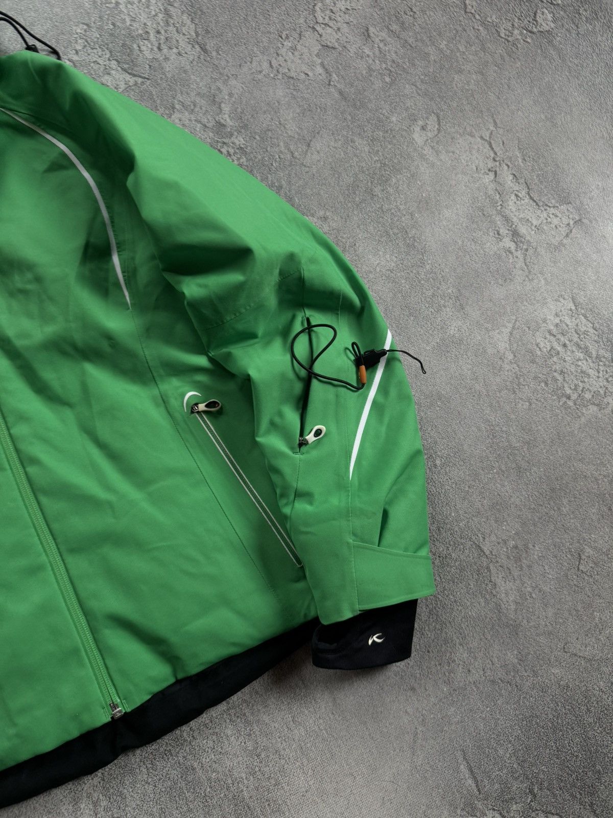 KJUS Kjus M/size outdoor ski snowboarding gorpcore jacket snow Size M / US 6-8 / IT 42-44 - 4 Thumbnail