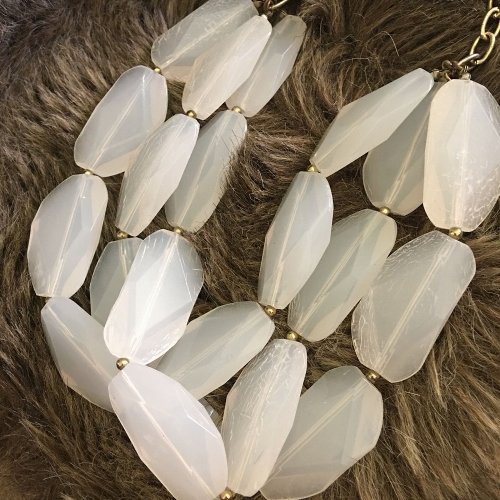 Jewelry Large chunky ice cube faceted bead necklace Size ONE SIZE - 6 Thumbnail