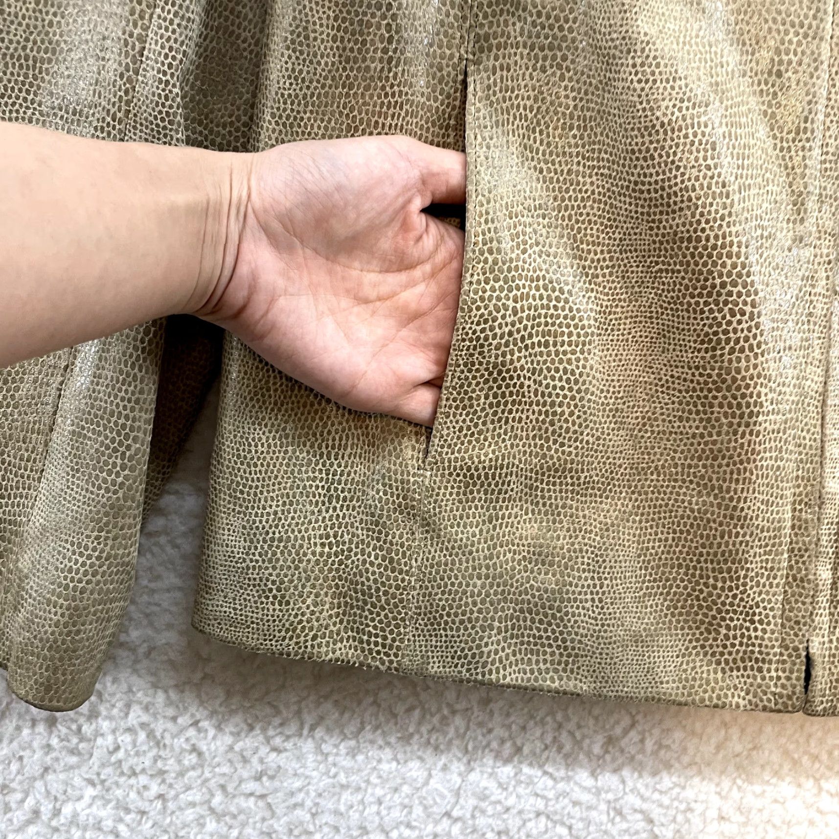 Vintage VINTAGE Leather Jacket Womens S Tan Beige Faux Snakeskin Pebble Jacket Glam Rock 1990s Womens S Size S / US 4 / IT 40 - 4 Thumbnail