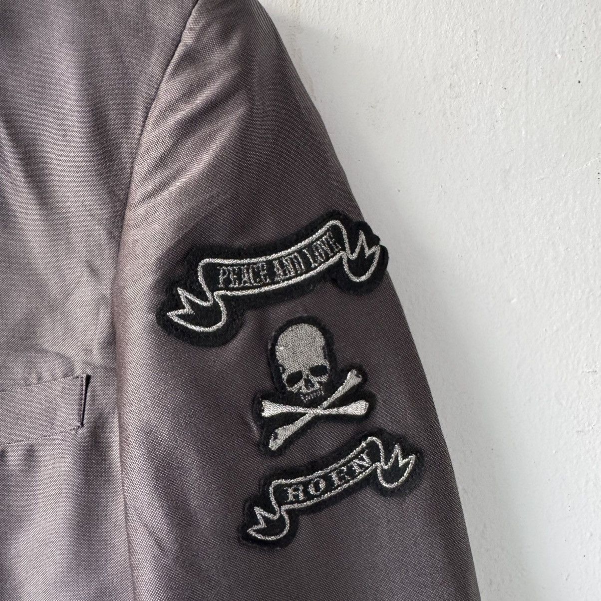 If Six Was Nine 2000s roen x semantic skull patches tailor blazer Size US L / EU 52-54 / 3 - 5 Thumbnail