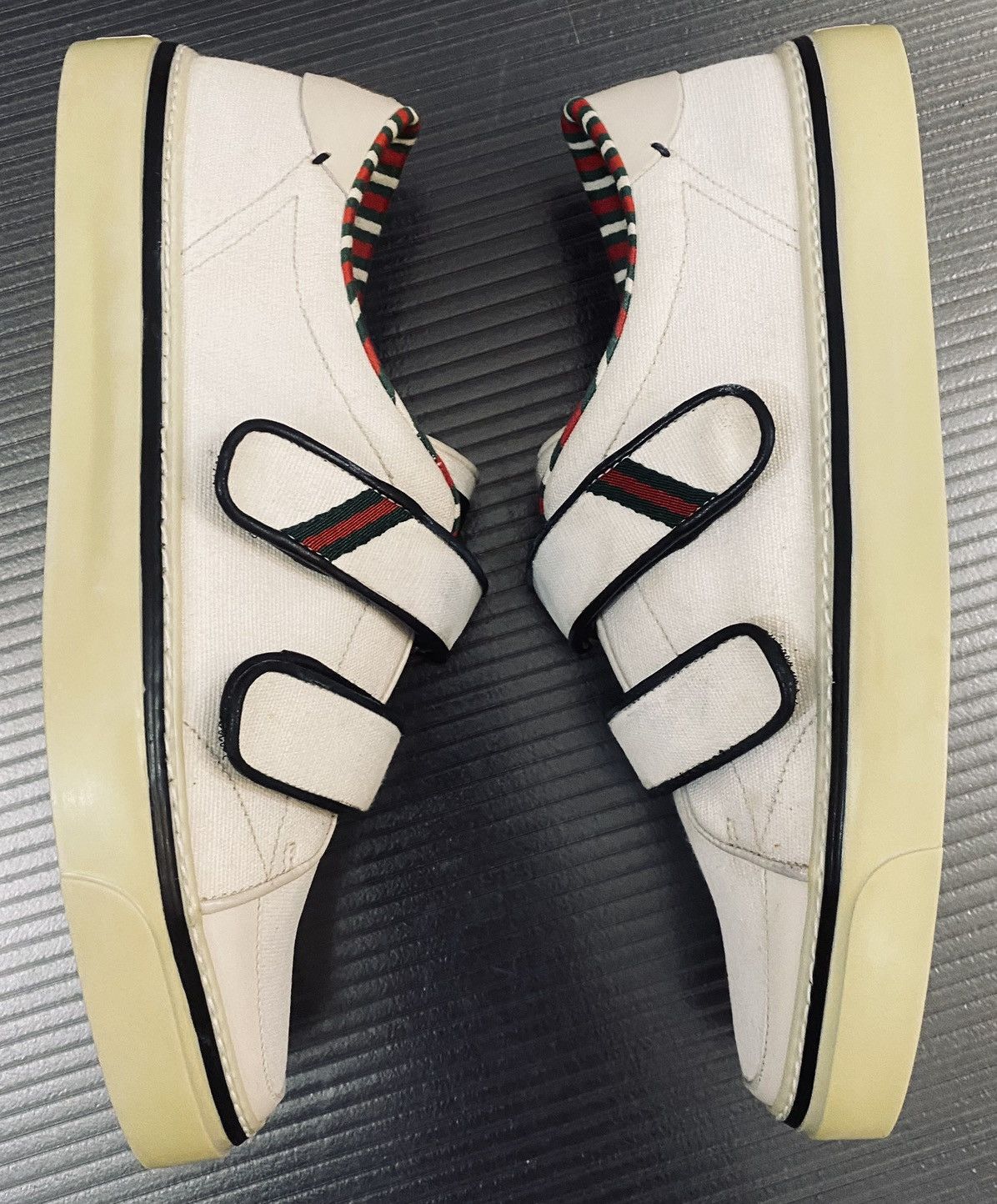 Gucci Gucci 🇮🇹 x Tom Ford white canvas Firenze sneakers 6uk VINTAGE Size US 7 / EU 40 - 5 Thumbnail