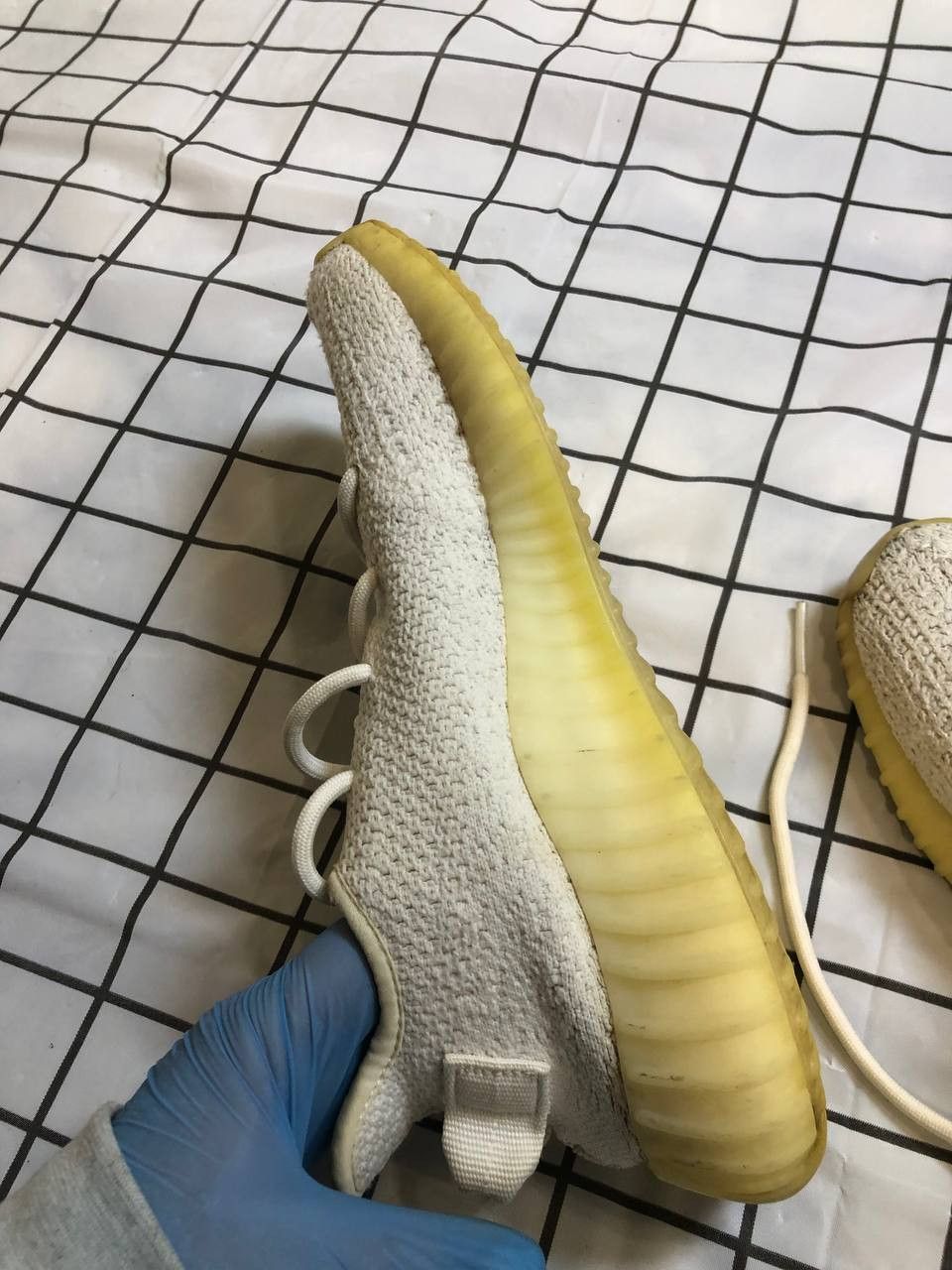 Yeezy Yeezy Boost 350 V2 Cream Triple White Shoes Men's Size US 7.5 / EU 40-41 - 8 Thumbnail