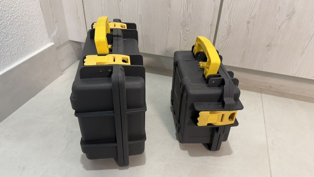 Invicta Invicta 3 & 8 Slot Collector Dive Cases Gray w/Yellow Handle Size ONE SIZE - 13 Thumbnail