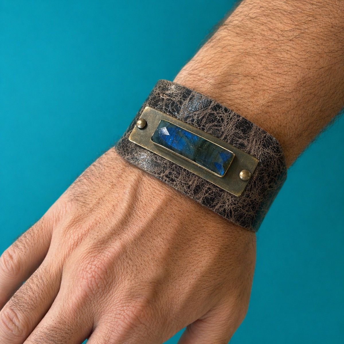 Other Wide Leather Cuff Labradorite Stone Brass Rivets Boho Size ONE SIZE - 1 Thumbnail