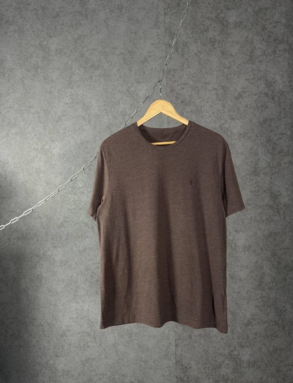 Allsaints Allsaints designer logo tee Size US L / EU 52-54 / 3 - 1 Thumbnail