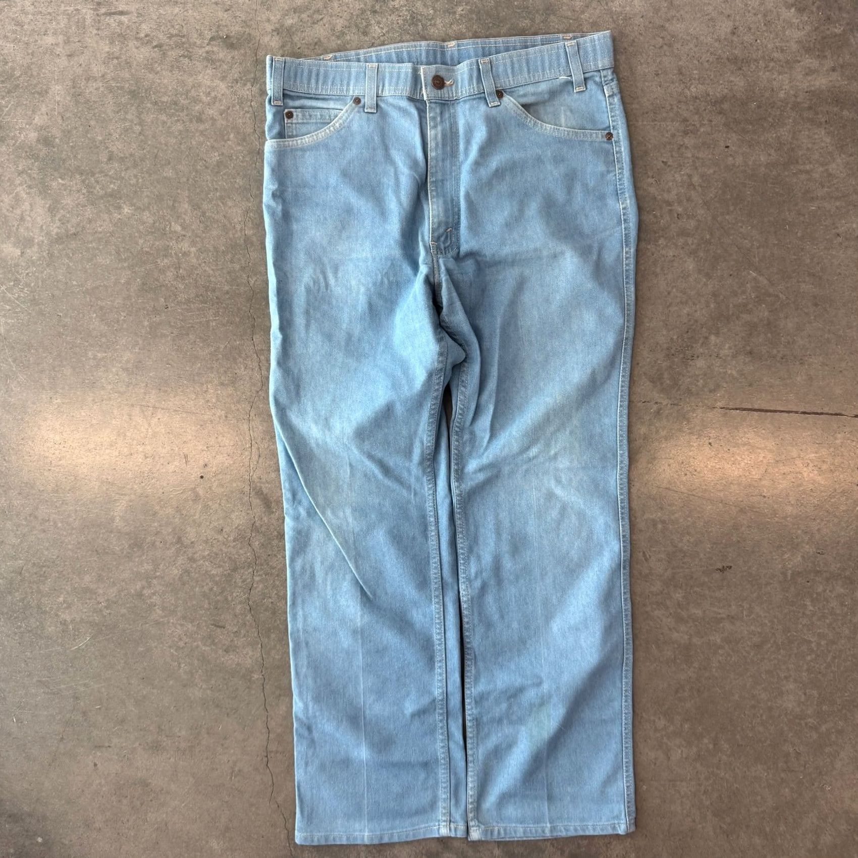 Levi's VINTAGE Levi's Jeans Mens 36x30 Blue Chambray Straight Cowboy Action 70s 80s Denim Jeans Mar 36 Mens Size US 36 / EU 52 - 2 Thumbnail