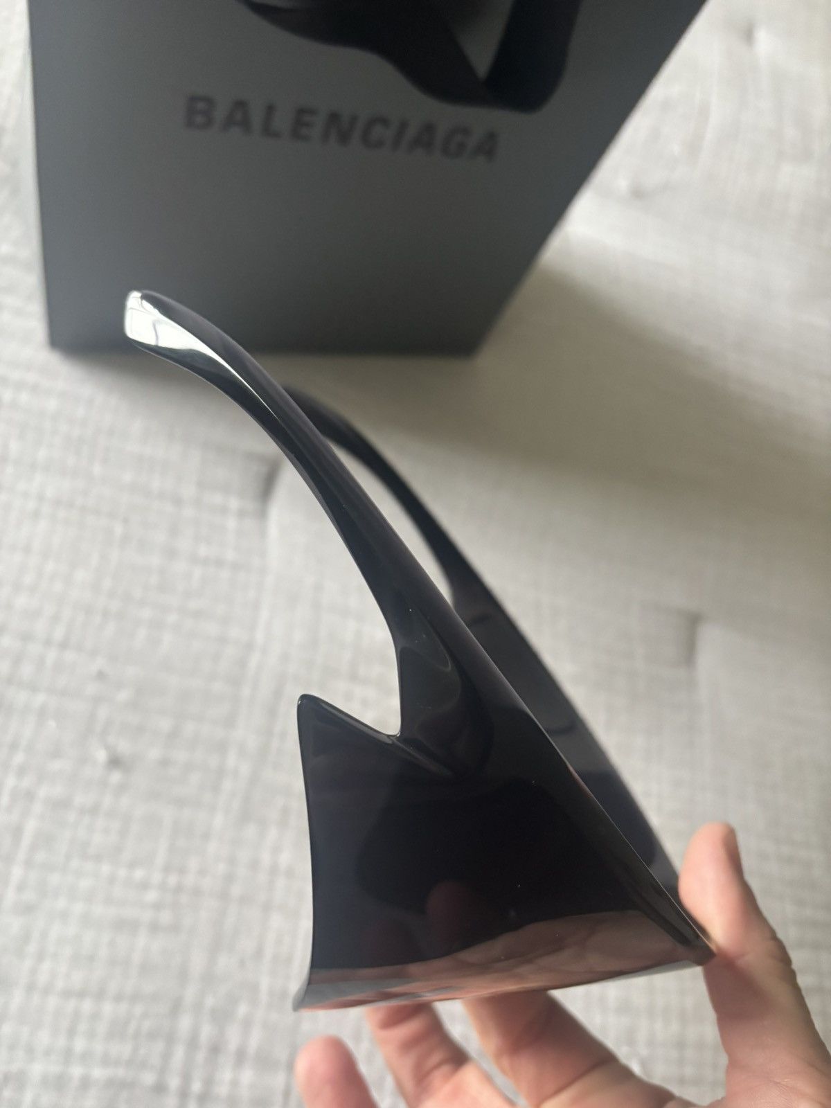 Balenciaga BALENCIAGA MIDNIGHT MASK SUNGLASSES - EXTREMELY RARE! Size ONE SIZE - 10 Thumbnail