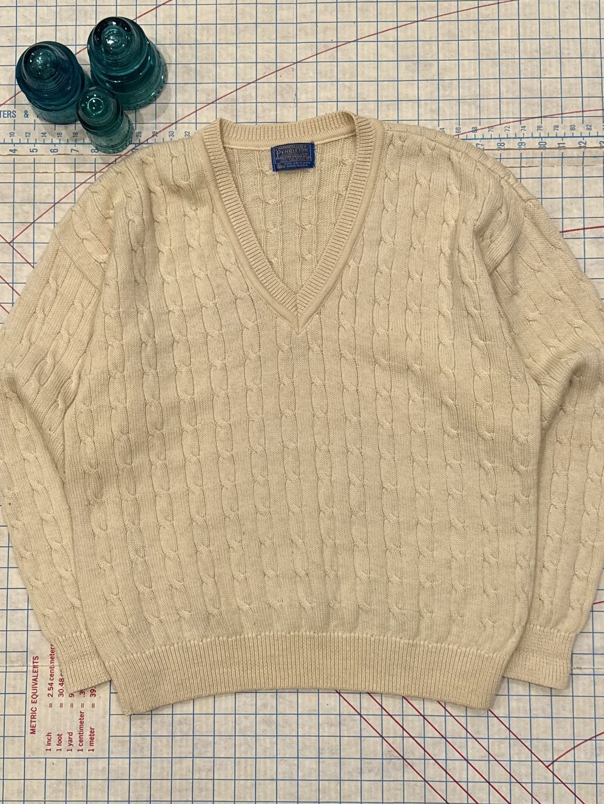 Pendleton Vintage Pendleton Cream Cable Knit V Neck Sweater Mens Large Size US L / EU 52-54 / 3 - 2 Thumbnail