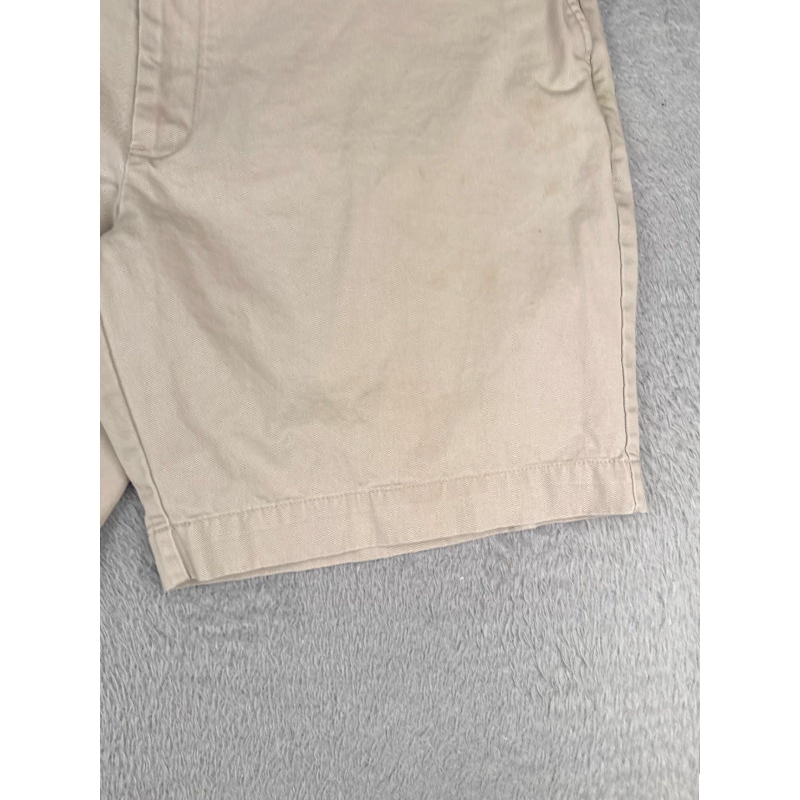Polo Ralph Lauren Polo Ralph Lauren Shorts Men 40 Beige Classic Chino Zip Fly Cotton 9" Inseam 9" Casual Workwear Pocket Pockets Cargo Flat Front Medium Beige Mens Size US L / EU 52-54 / 3 - 2 Thumbnail
