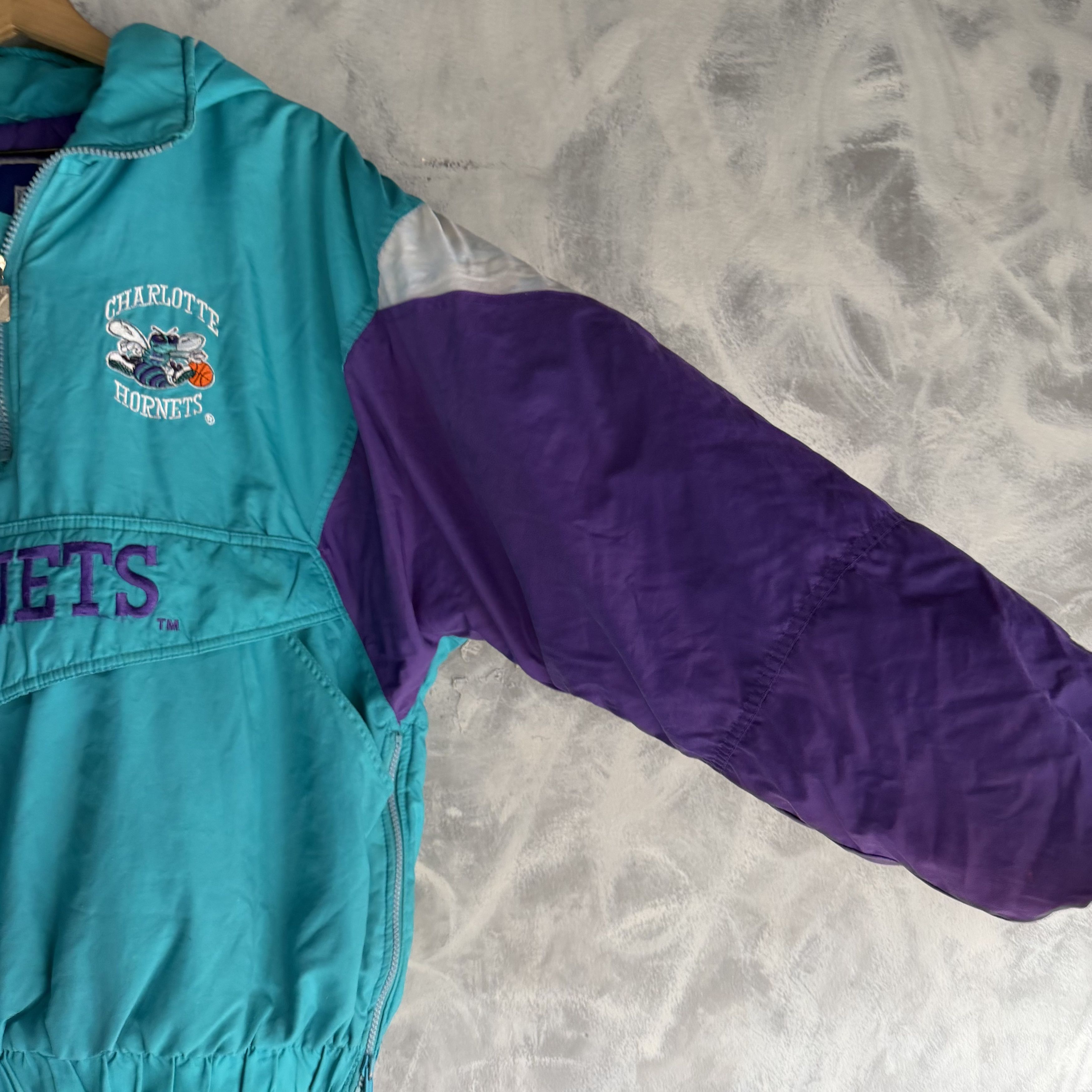 Logo 7 Logo 7 Charlotte Hornets Pullover 1/4 Zip Jacket Embroidered Size US L / EU 52-54 / 3 - 5 Thumbnail