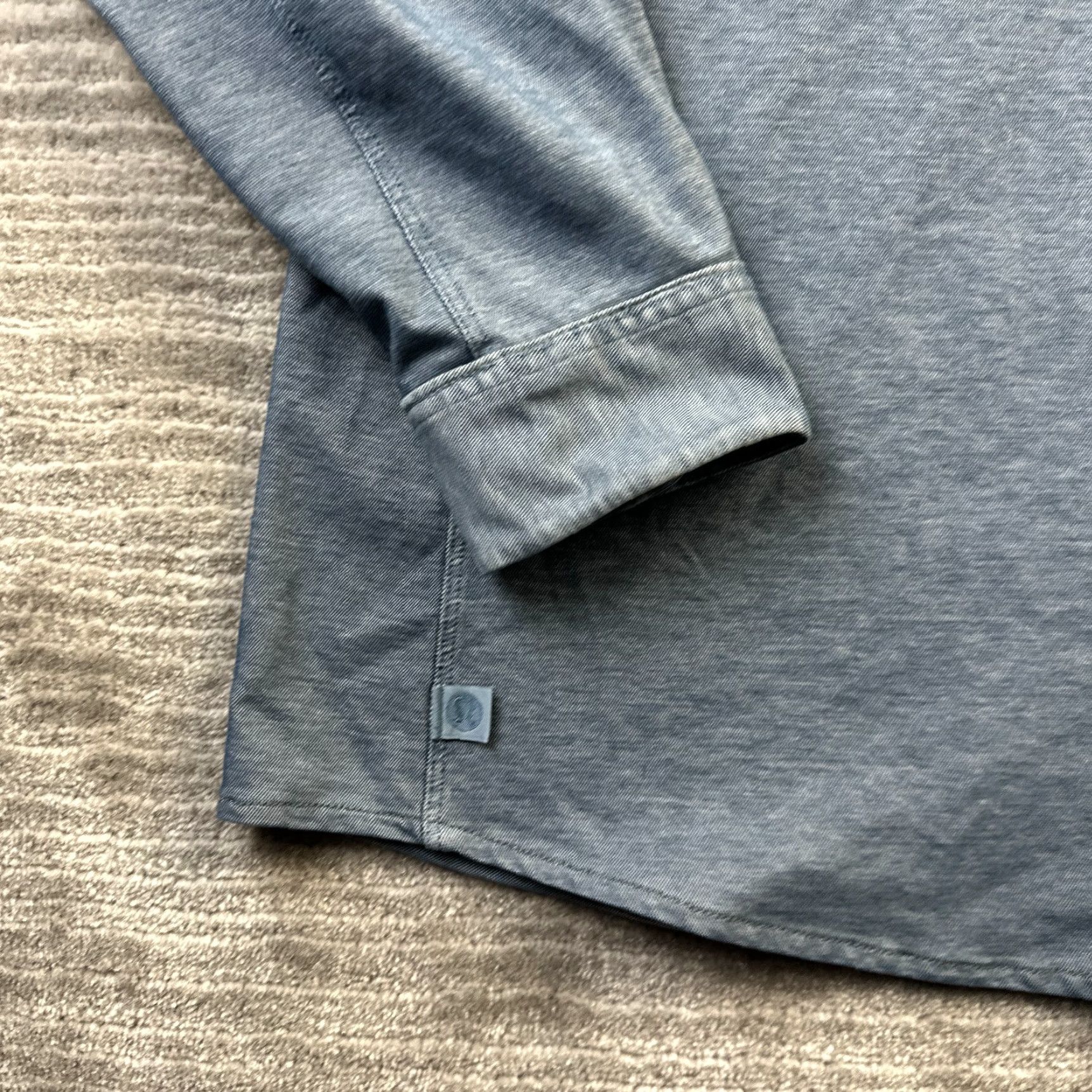 Lululemon Lululemon Shirt Mens XL Blue Button Up Collared Long Sleeve Cotton Cotton Blend Logo Embroidered Button Up Size US XL / EU 56 / 4 - 6 Thumbnail