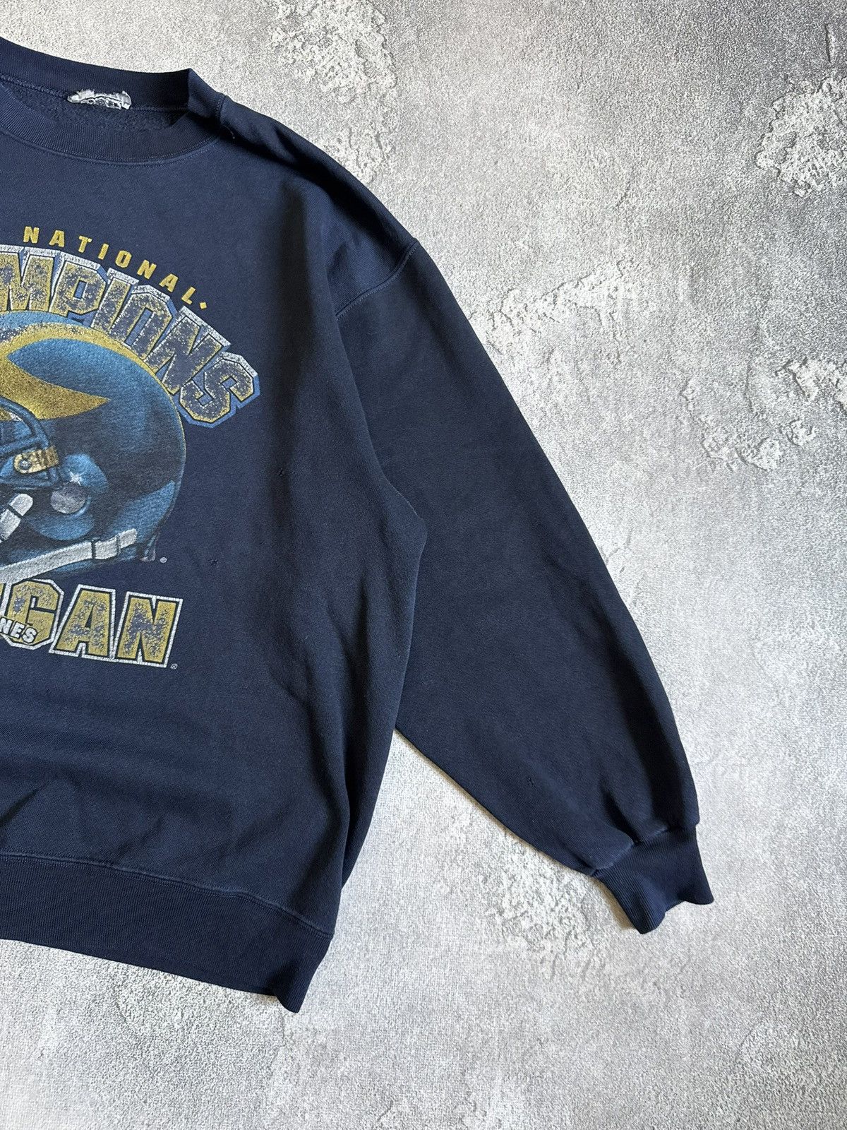 Vintage 90s Retro Champions Michigan 1987 national sweatshirts vntg Size US L / EU 52-54 / 3 - 8 Thumbnail
