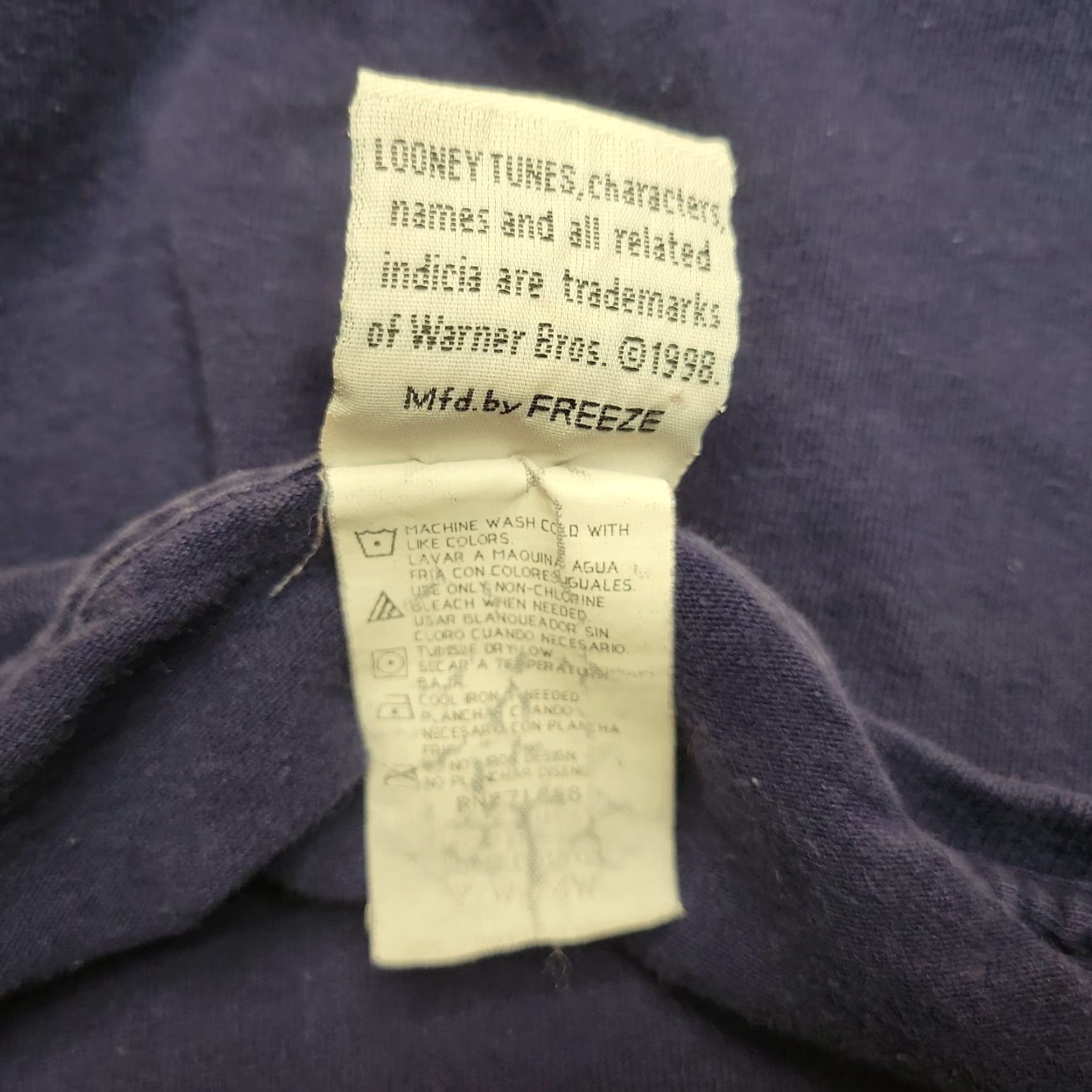 Vintage VINTAGE Looney Tunes T-Shirt Mens 2XL Purple Tweety Graphic 90s Freeze Made in USA Size US XXL / EU 58 / 5 - 5 Thumbnail