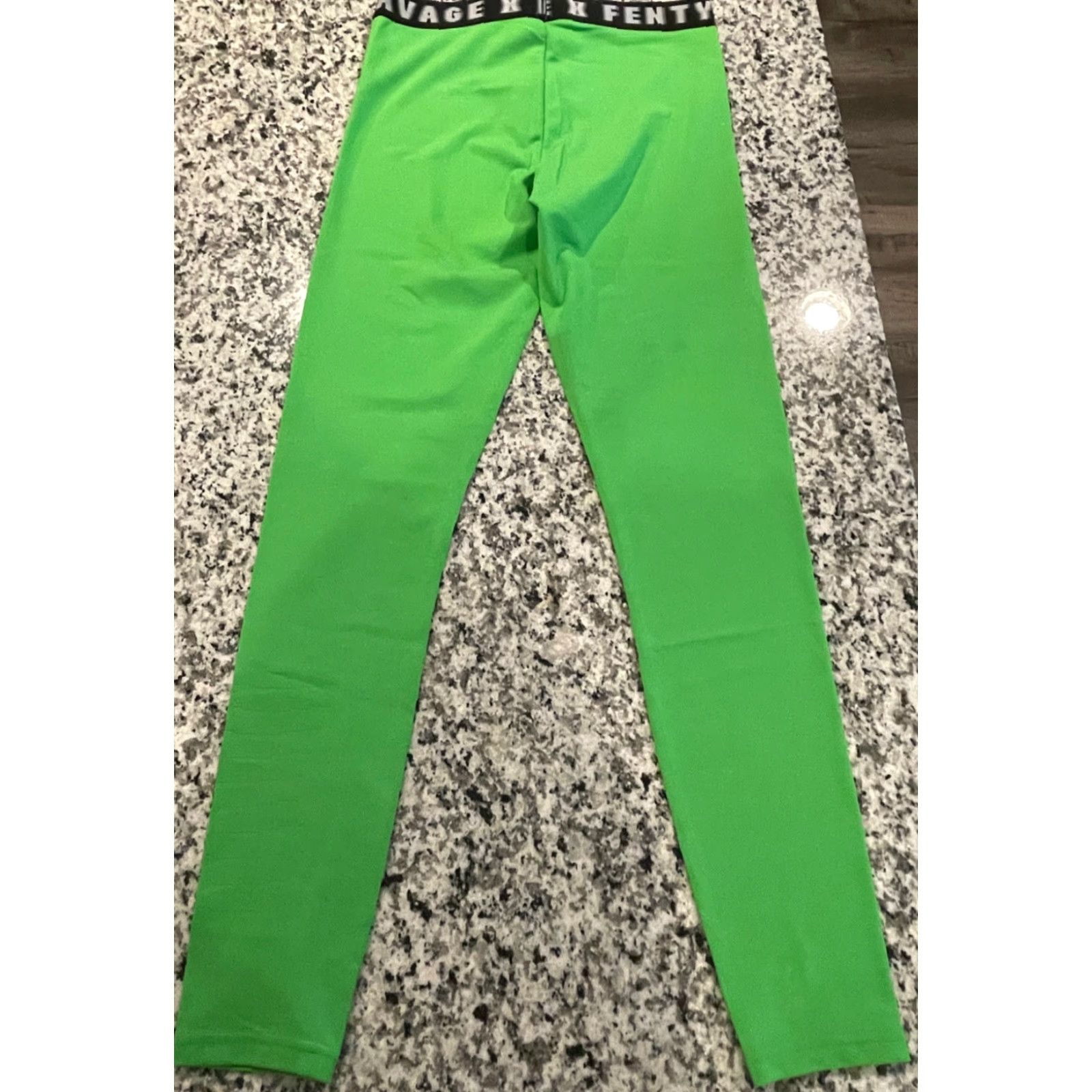 Vintage Savage x Fenty Forever Savage Legging Green Kiwi Medium Pajama Pants Women M Green Size 32" / US 10 / IT 46 - 5 Thumbnail