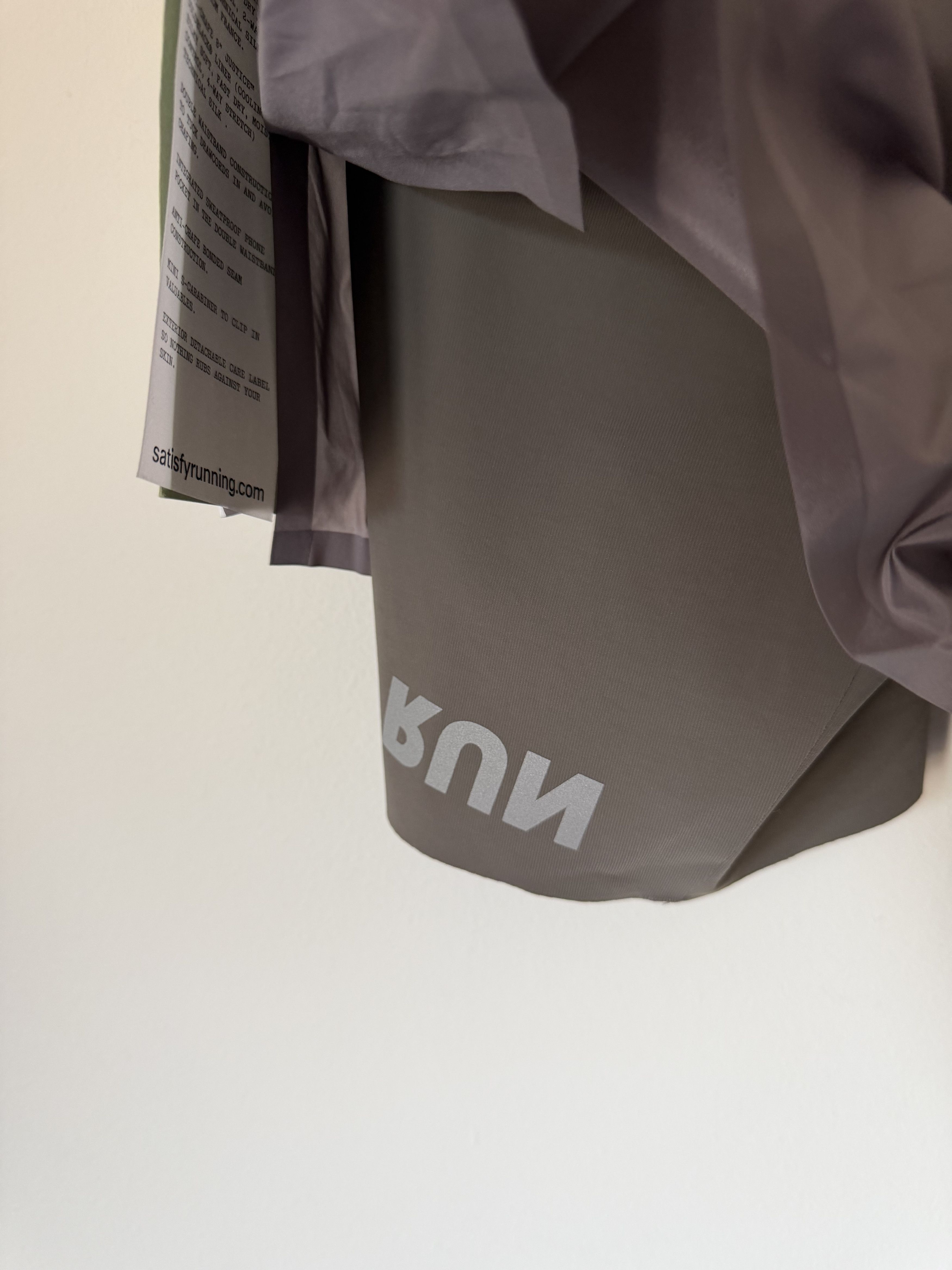 Satisfy Satisfy Running Techsilk 8" Shorts in Shark Gray Size US 32 / EU 48 - 4 Thumbnail