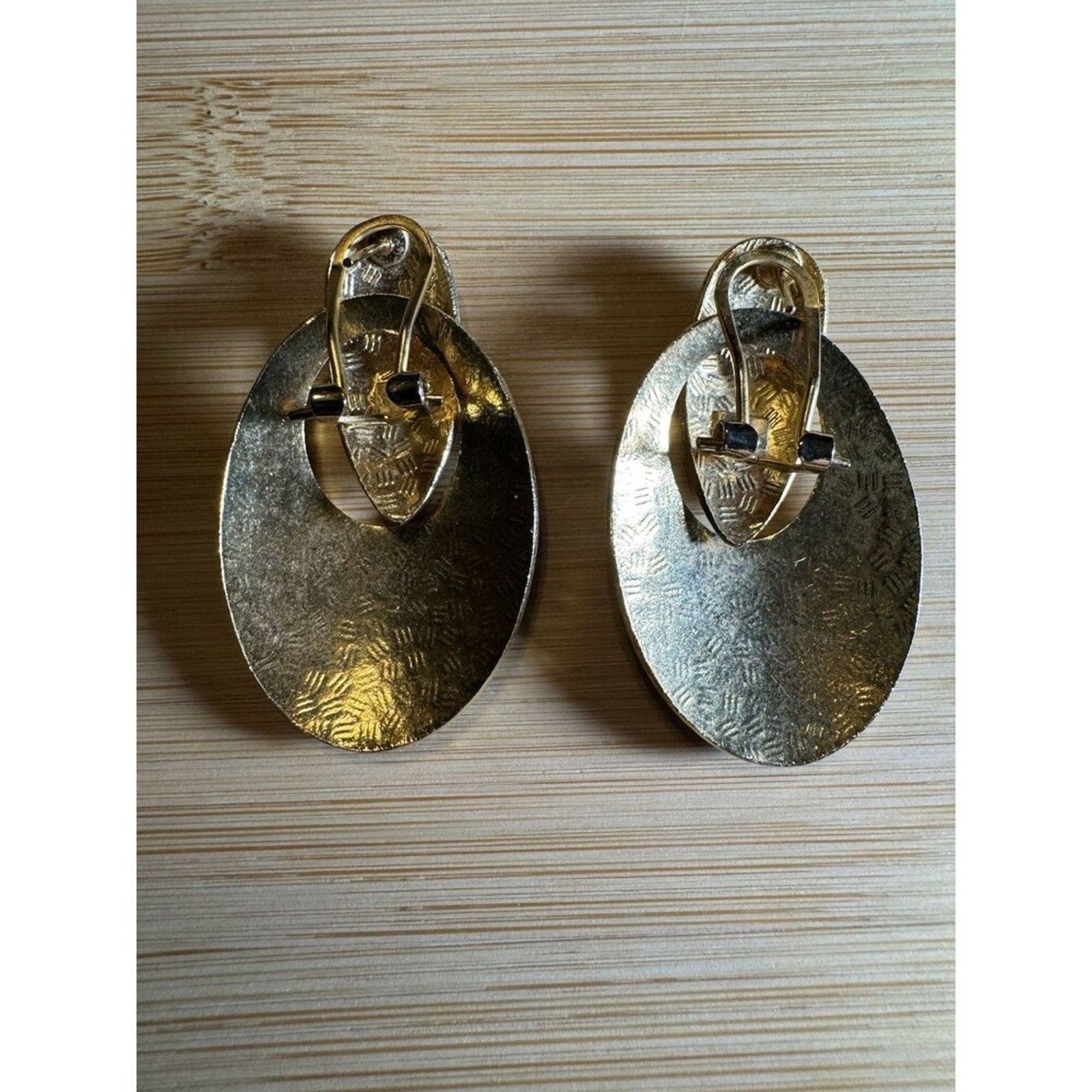 Other White Cloisonne Pierced Gold Tone Teardrop Fashion Earrings Size ONE SIZE - 5 Thumbnail