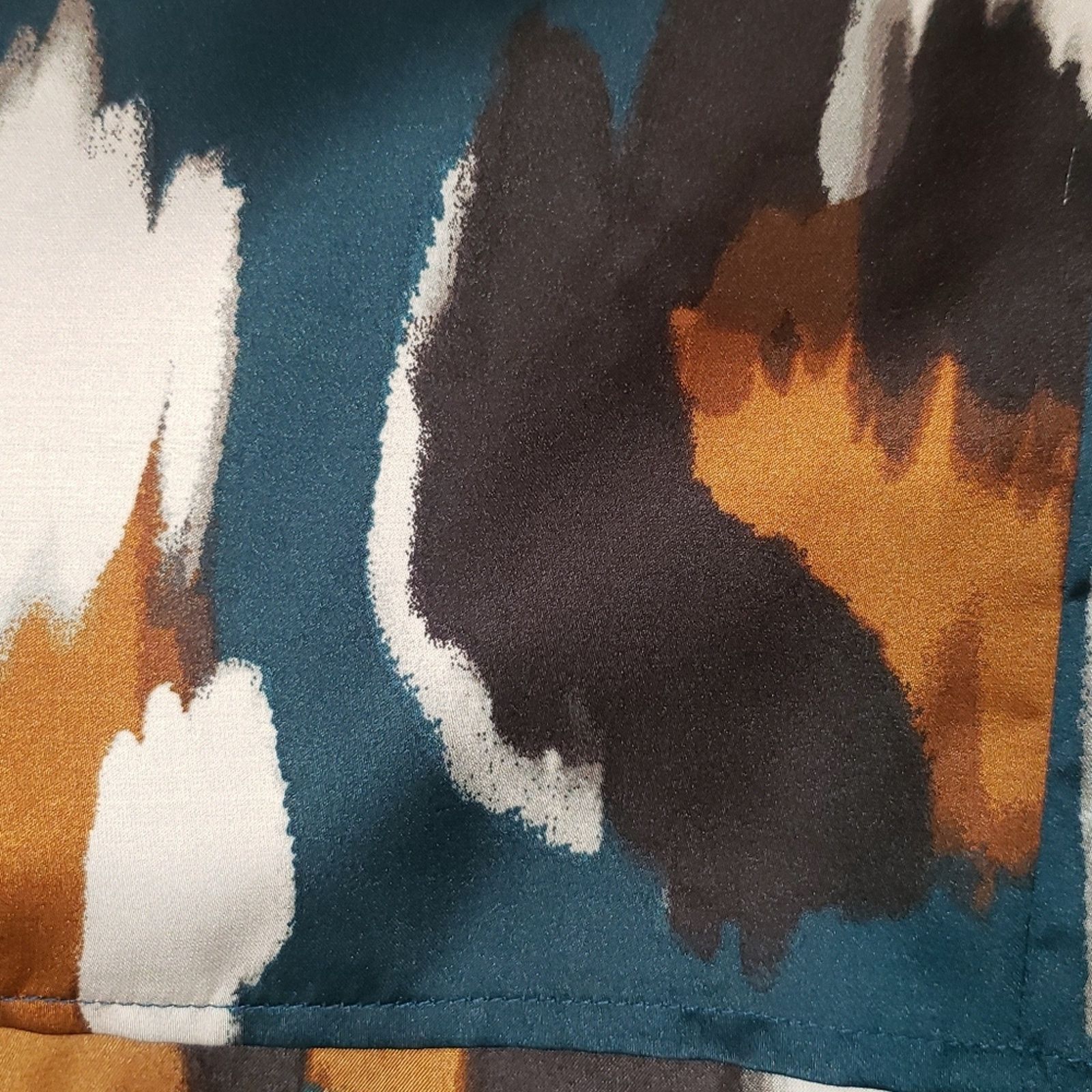 Ann Taylor EUC Ann Taylor Sz S paint brush style top closet staple Size S / US 4 / IT 40 - 9 Thumbnail