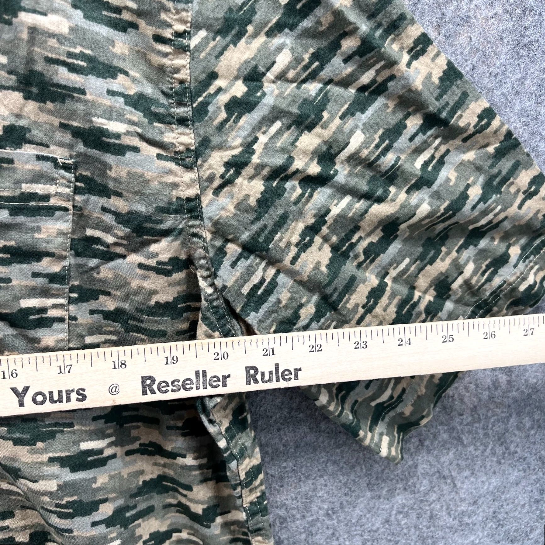 Vintage VINTAGE LL Bean Shirt Men Large Green Button-Down Camouflage Tropical Woven Cotton Button-Up Short Sleeve Chest 42 in Size US L / EU 52-54 / 3 - 3 Thumbnail
