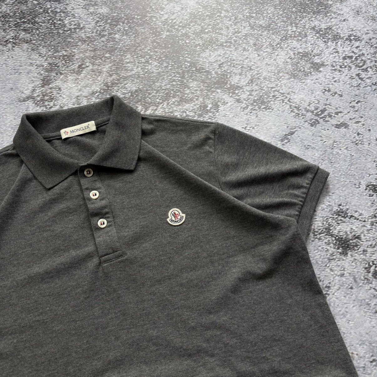 Moncler Vintage Moncler 00s Style Basic Classic Polo Size M Size US M / EU 48-50 / 2 - 4 Thumbnail