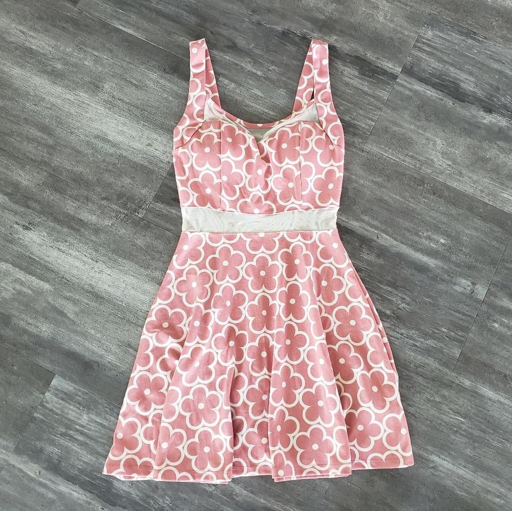 Designer Pink White Floral LR Babydoll Mini Size S / US 4 / IT 40 - 1 Thumbnail