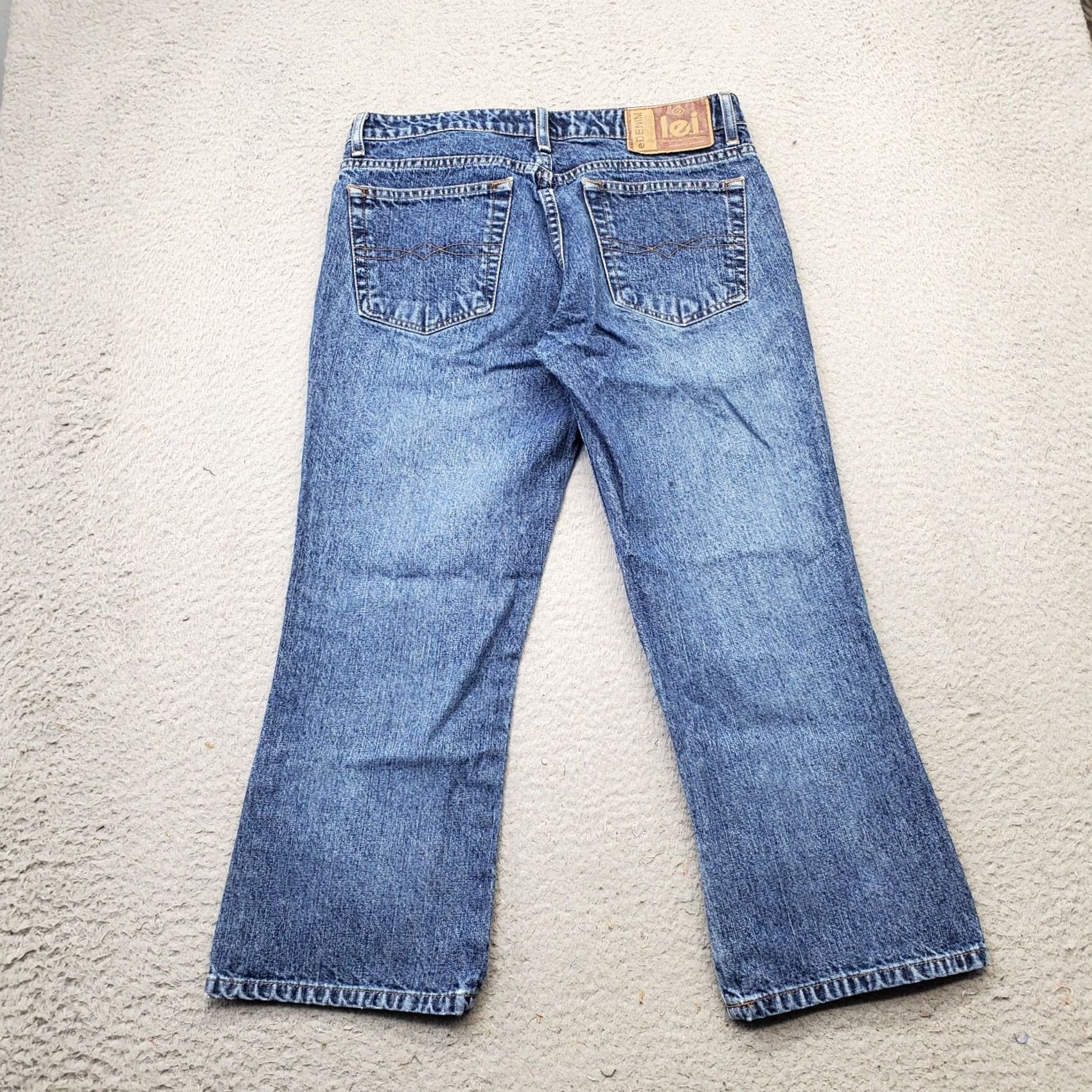 Vintage LEI Jeans Women Size 7 Blue Denim Medium Wash Straight Leg Arcuate Pocket Size 28" / US 6 / IT 42 - 2 Thumbnail