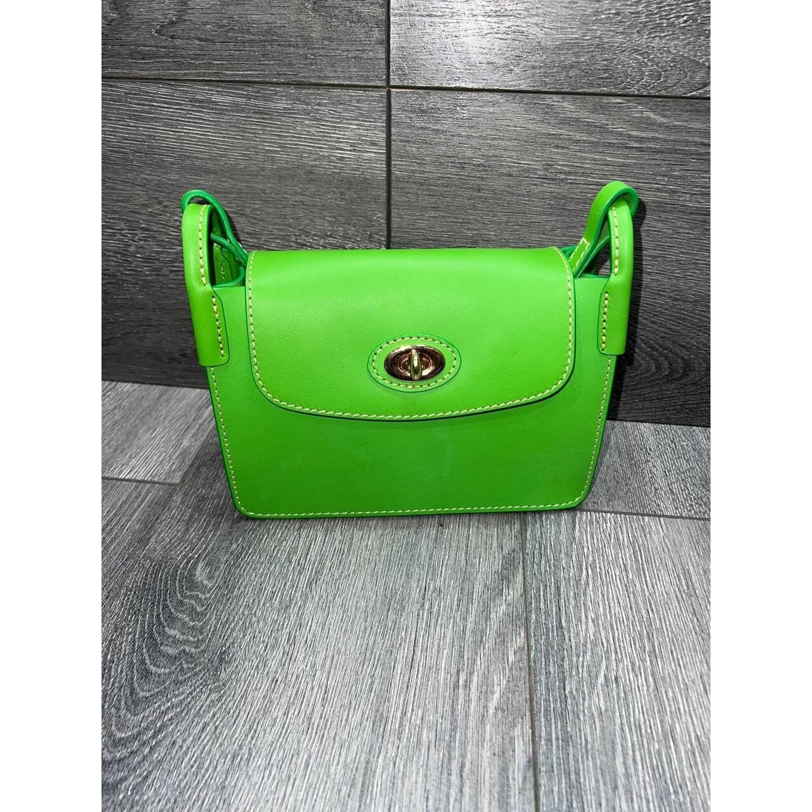 Dooney & Bourke Dooney & Bourke Smooth Leather Pinky Bag Kelly Green A653792 Size ONE SIZE - 3 Thumbnail