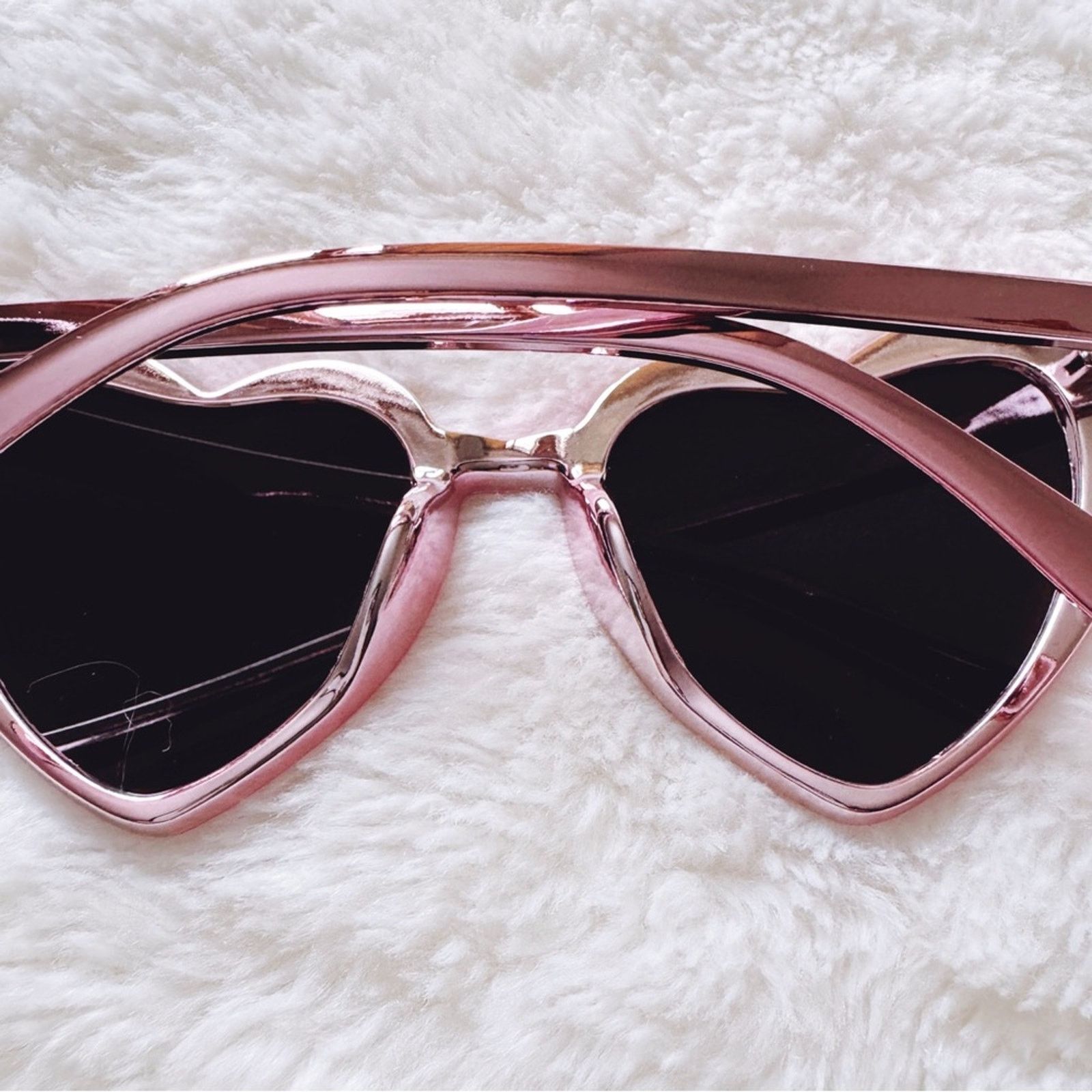 Other Addison Pink Heart-Shaped Sunglasses Size ONE SIZE - 14 Thumbnail