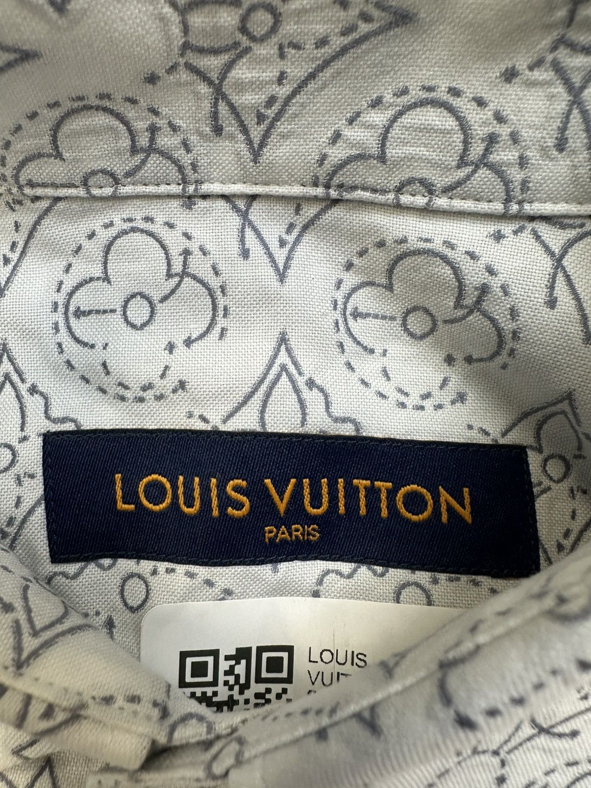 Louis Vuitton × NBA LOUIS VUITTON x NBA FIL COUPE SIGNATURE SHIRT (FW21) Size US S / EU 44-46 / 1 - 5 Thumbnail