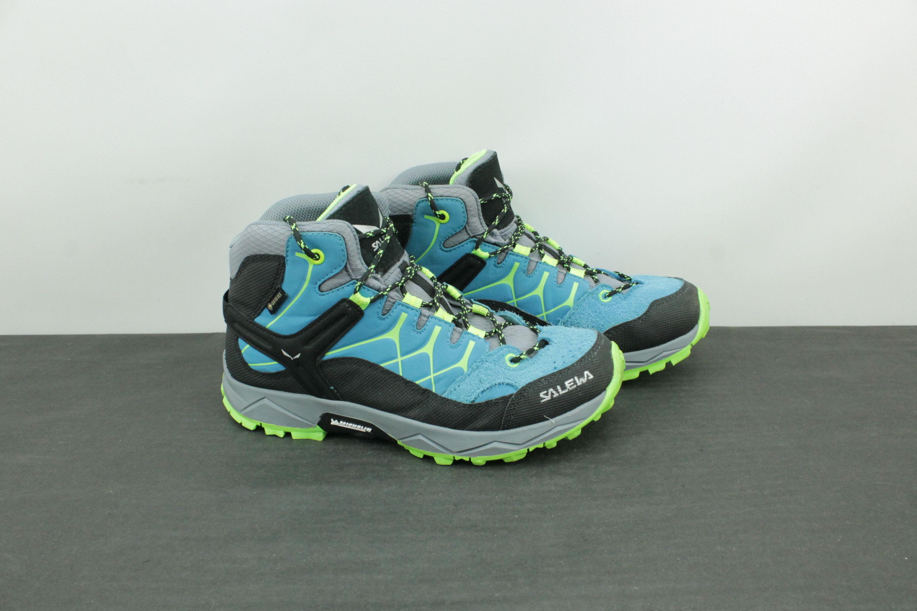 SALEWA Salewa Jr Alp Trainer Mid Gore-Tex Trekking Shoes Size US 6.5 / IT 36.5 - 1 Thumbnail